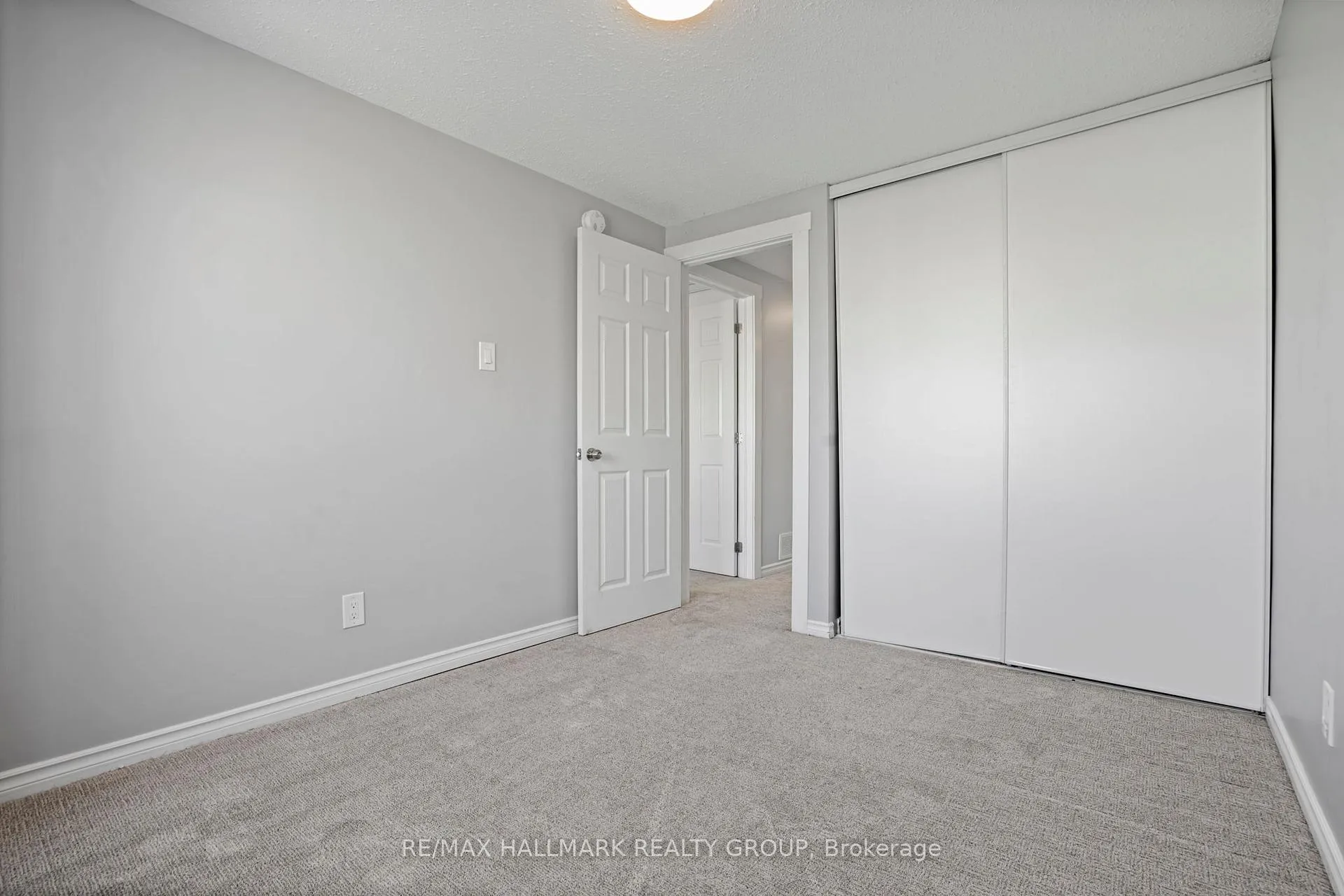 Photo 31 of 504 Canotia Place, Ottawa, Fallingbrook/Pineridge — HOMEH
