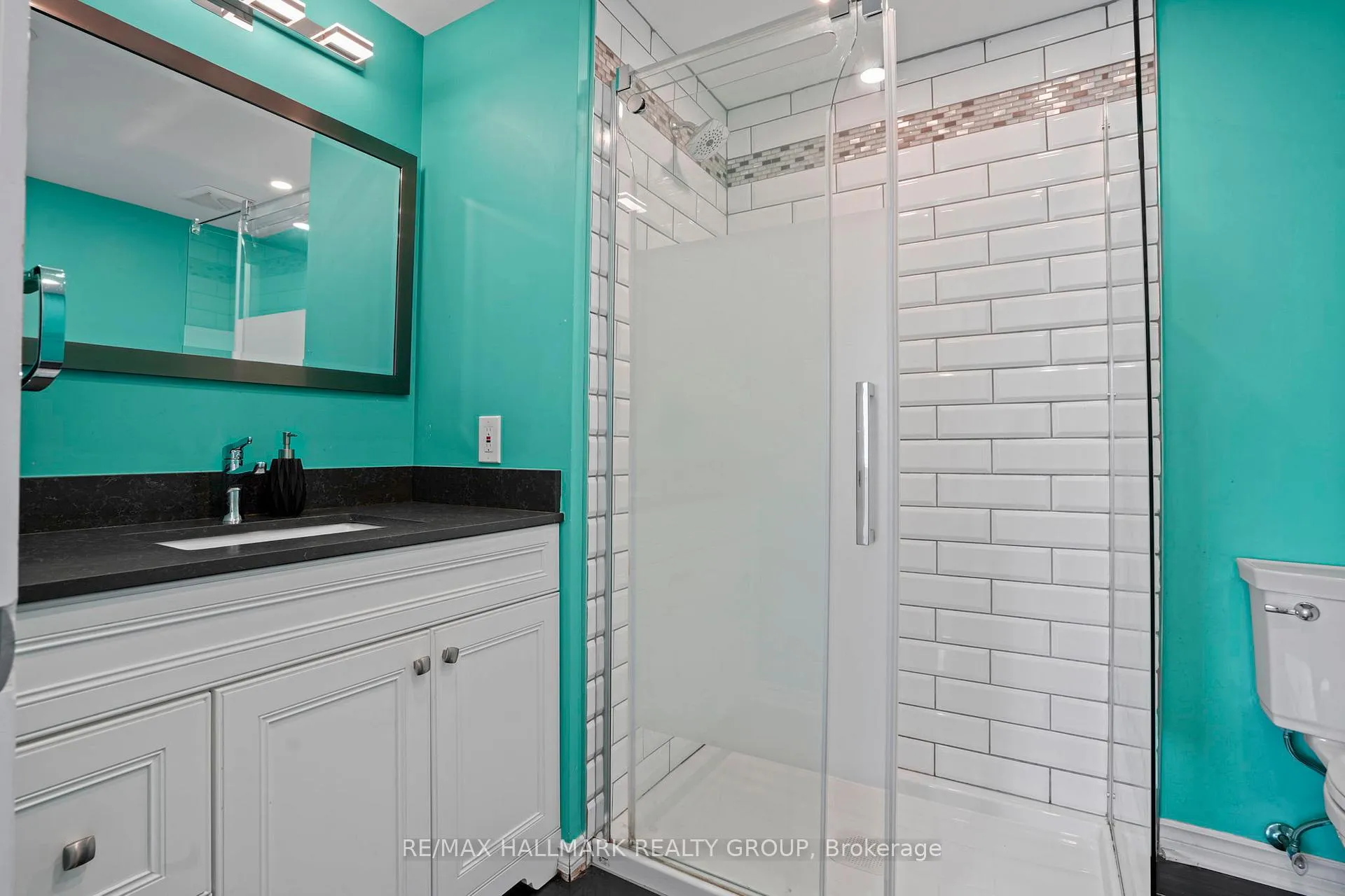 Photo 36 of 504 Canotia Place, Ottawa, Fallingbrook/Pineridge — HOMEH