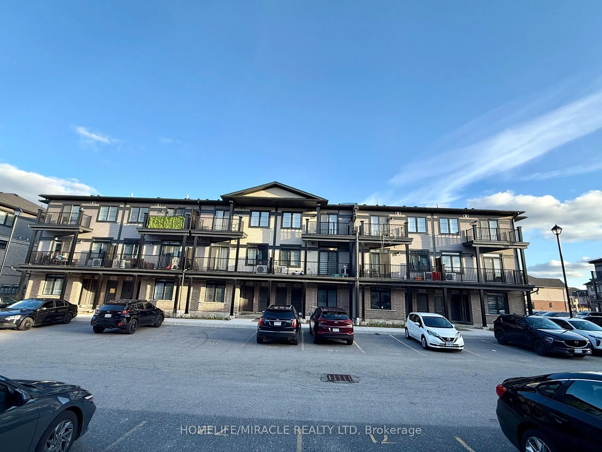 Photo 1 of 68 Lomond Lane, Kitchener — HOMEH