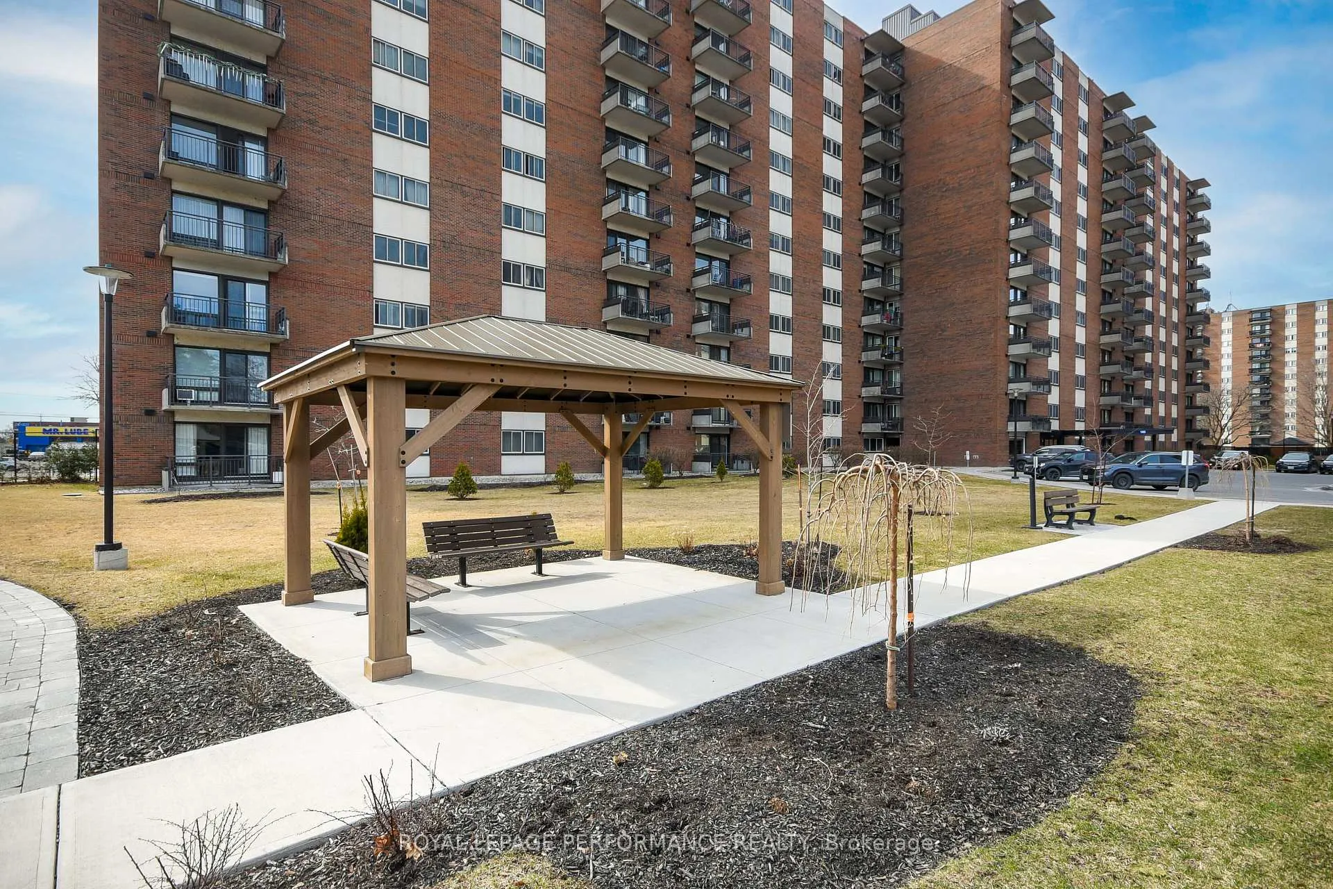 Photo 2 of Unit 1014, 1465 Baseline Road, Ottawa, Copeland Park — HOMEH