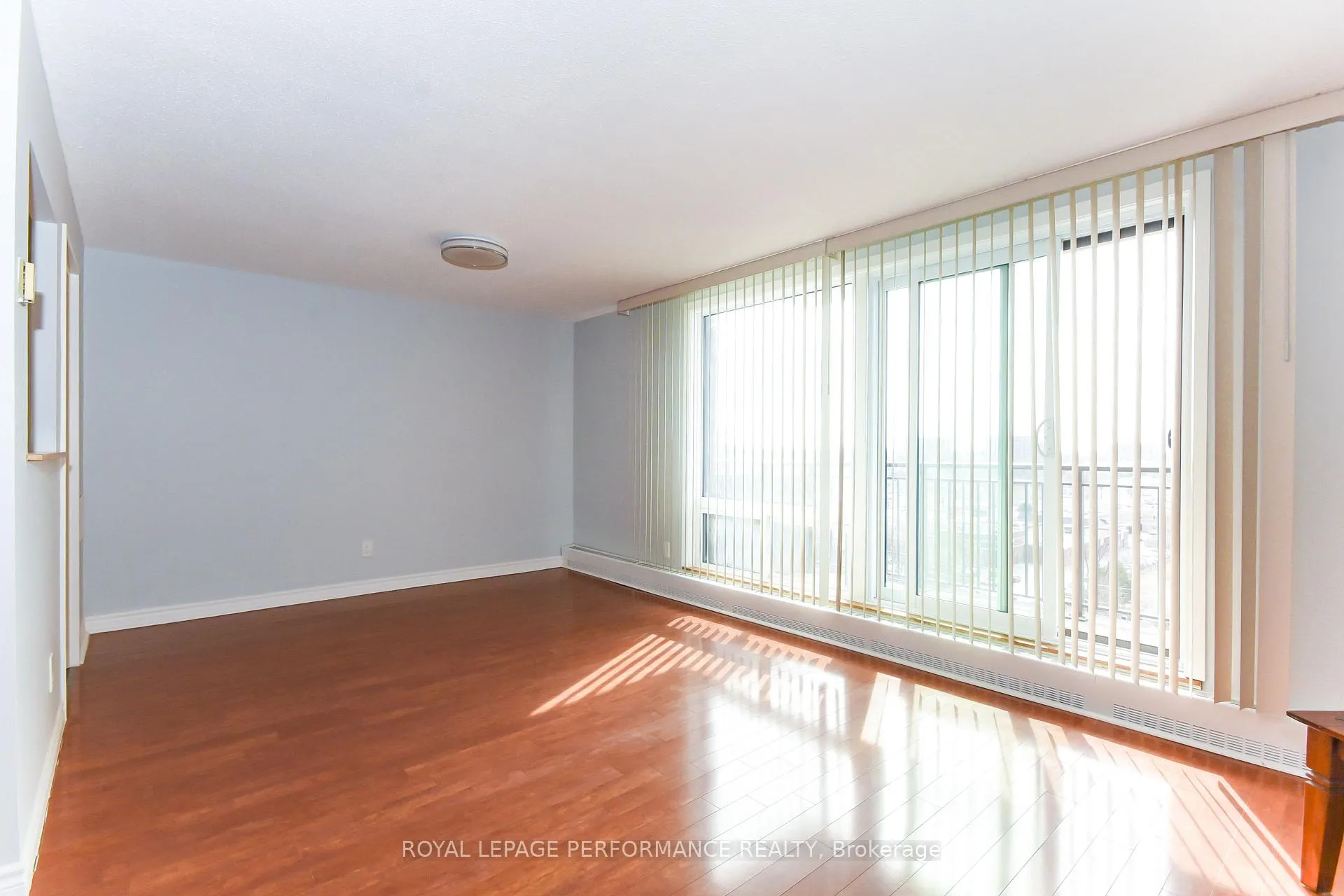 Photo 10 of Unit 1014, 1465 Baseline Road, Ottawa, Copeland Park — HOMEH