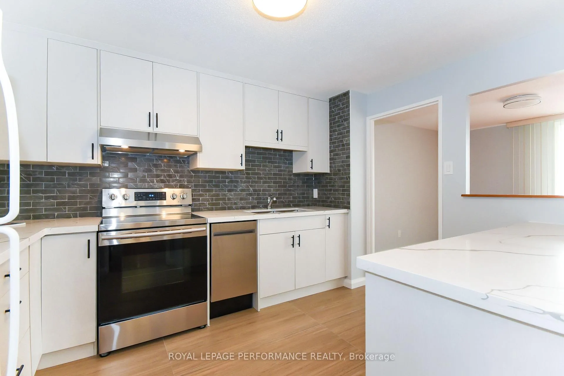 Photo 16 of Unit 1014, 1465 Baseline Road, Ottawa, Copeland Park — HOMEH