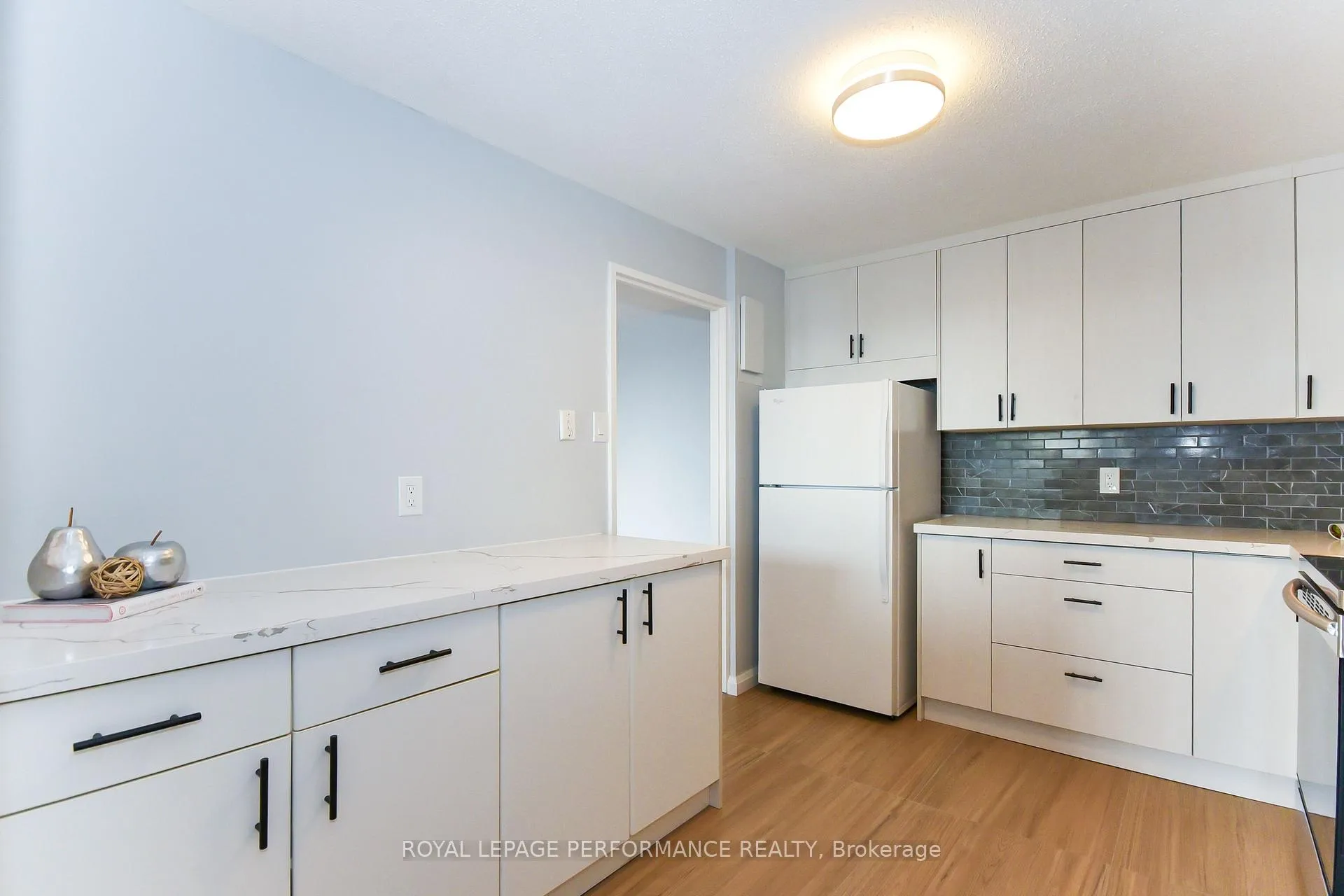 Photo 18 of Unit 1014, 1465 Baseline Road, Ottawa, Copeland Park — HOMEH