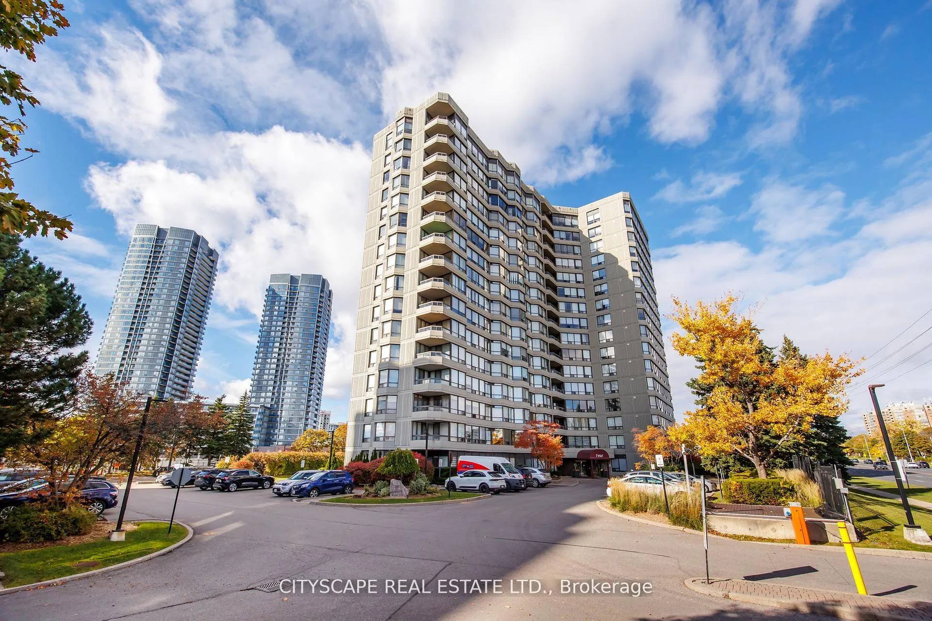Photo 2 of Unit 209, 7460 Bathurst Street, Vaughan, Brownridge — HOMEH