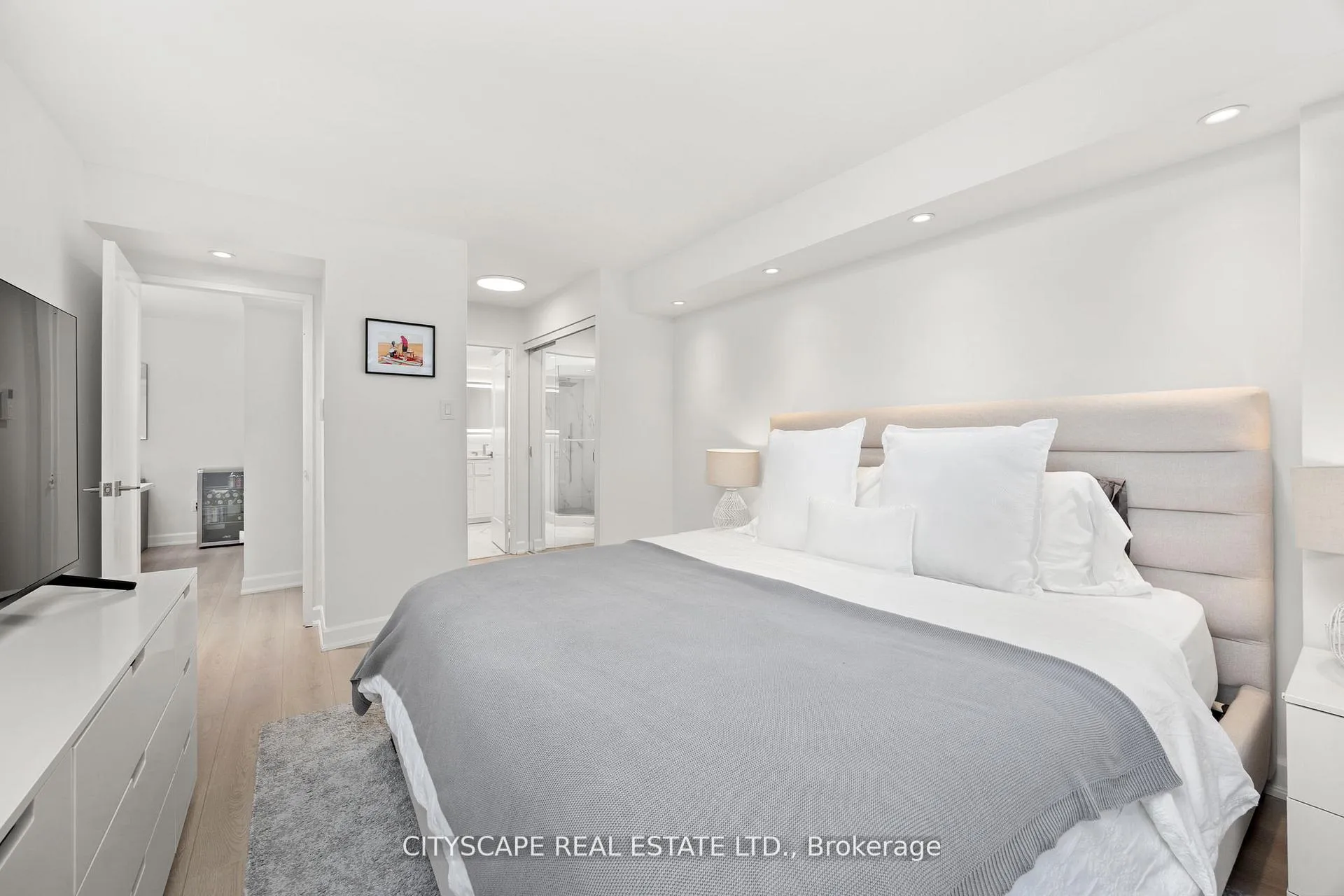 Photo 18 of Unit 209, 7460 Bathurst Street, Vaughan, Brownridge — HOMEH