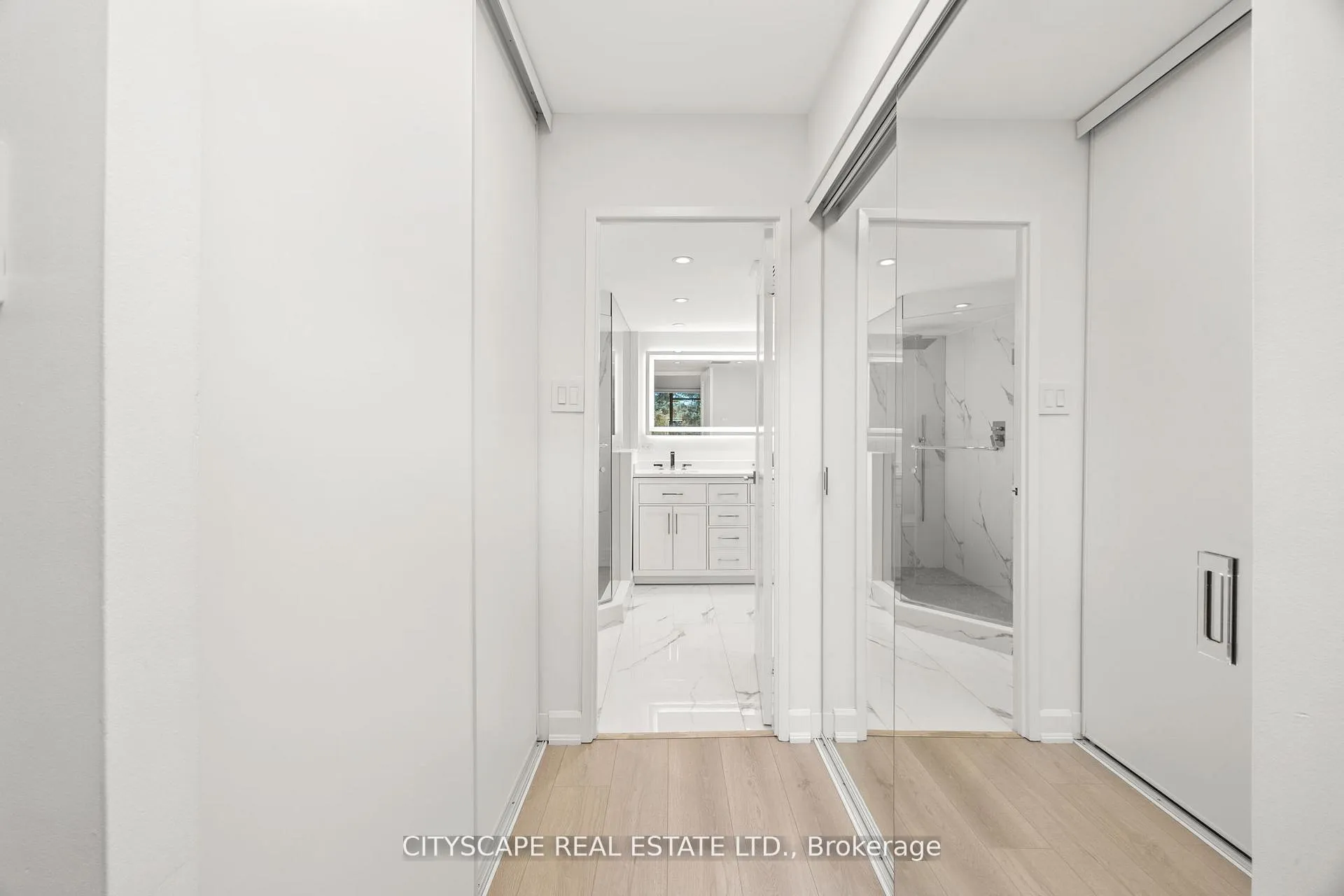 Photo 19 of Unit 209, 7460 Bathurst Street, Vaughan, Brownridge — HOMEH