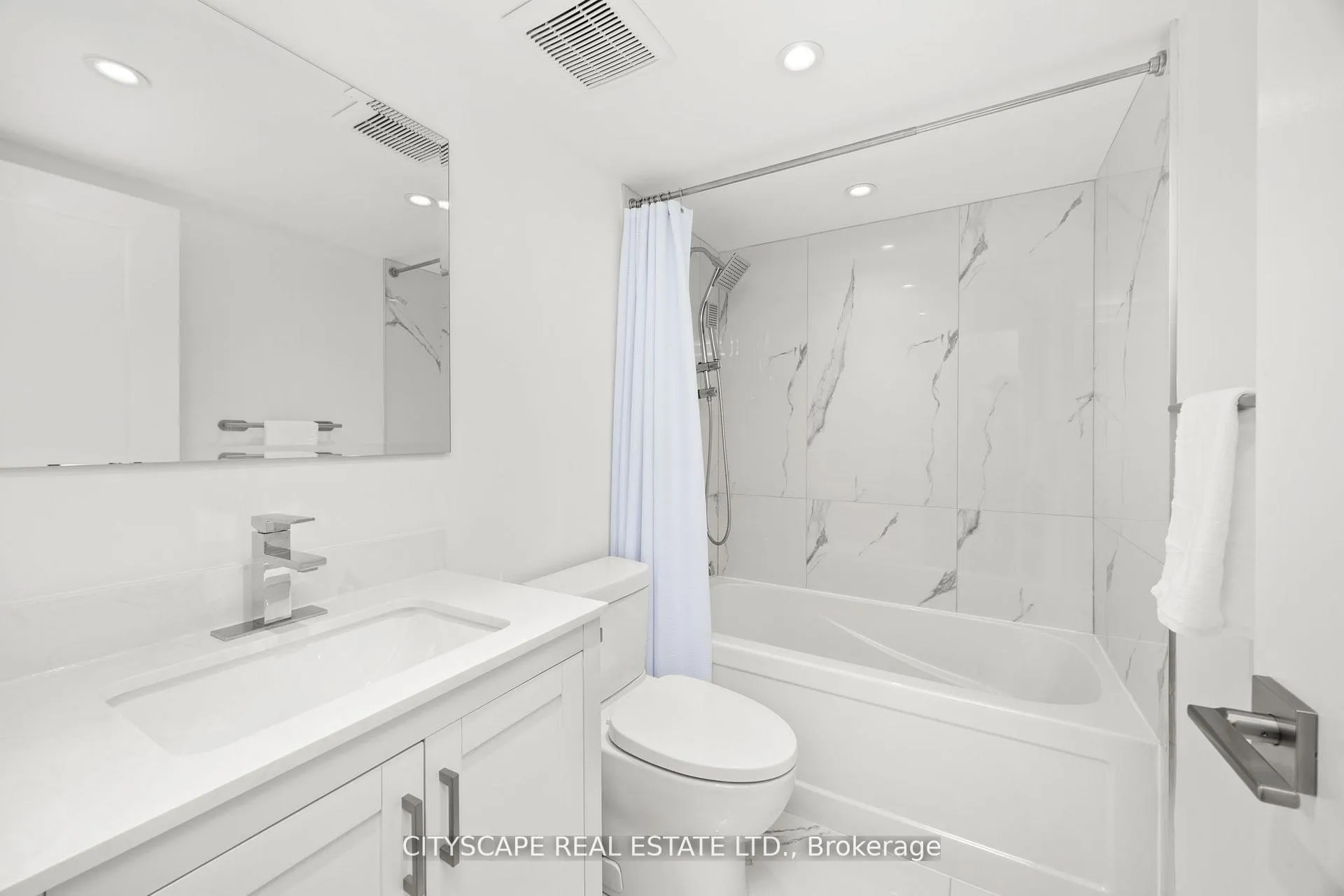 Photo 23 of Unit 209, 7460 Bathurst Street, Vaughan, Brownridge — HOMEH