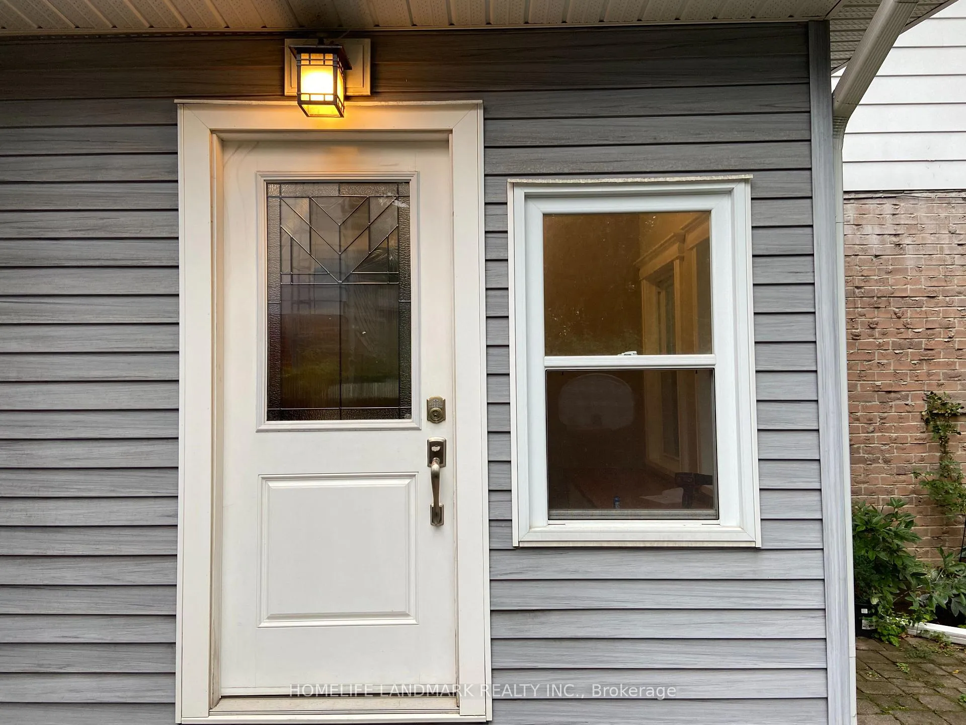 Photo 2 of Unit Main+BSMT, 1 Christman Court, Markham, Markham Village — HOMEH