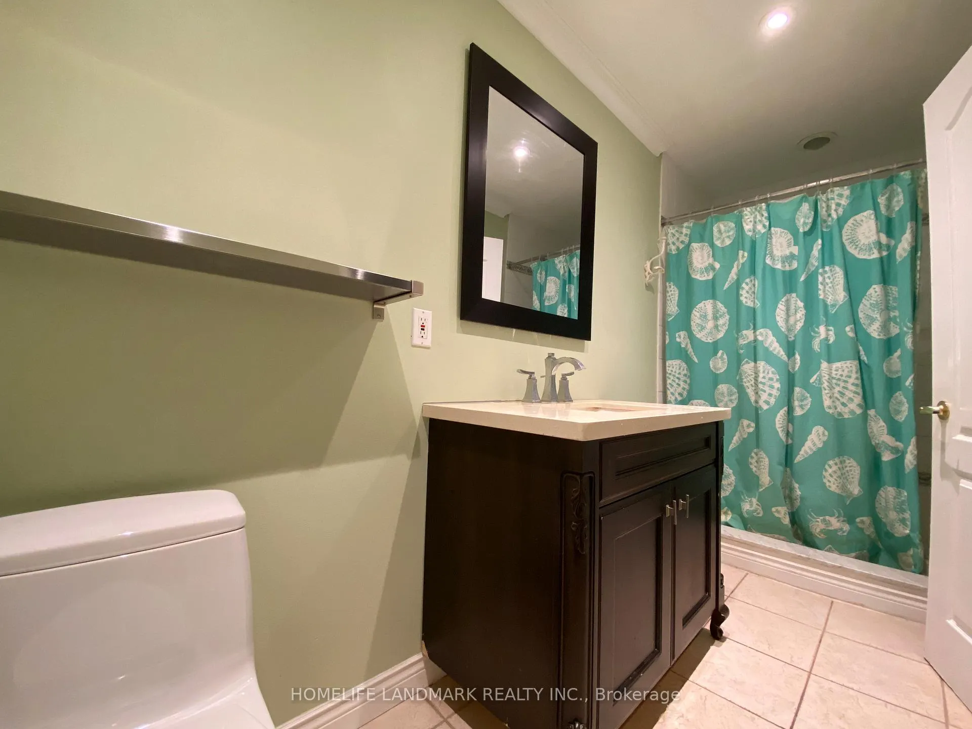 Photo 5 of Unit Main+BSMT, 1 Christman Court, Markham, Markham Village — HOMEH