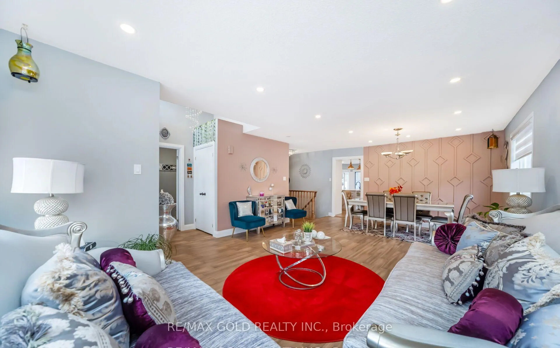 Photo 9 of 68 Benson Drive, Barrie, Northwest — HOMEH