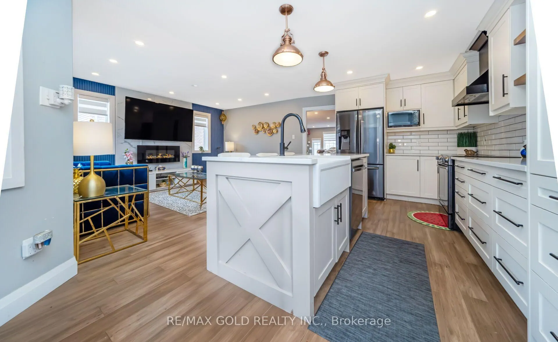 Photo 16 of 68 Benson Drive, Barrie, Northwest — HOMEH