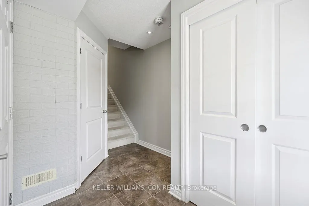 Photo 5 of 632 Lauraleaf Crescent, Ottawa, Barrhaven - Half Moon Bay — HOMEH