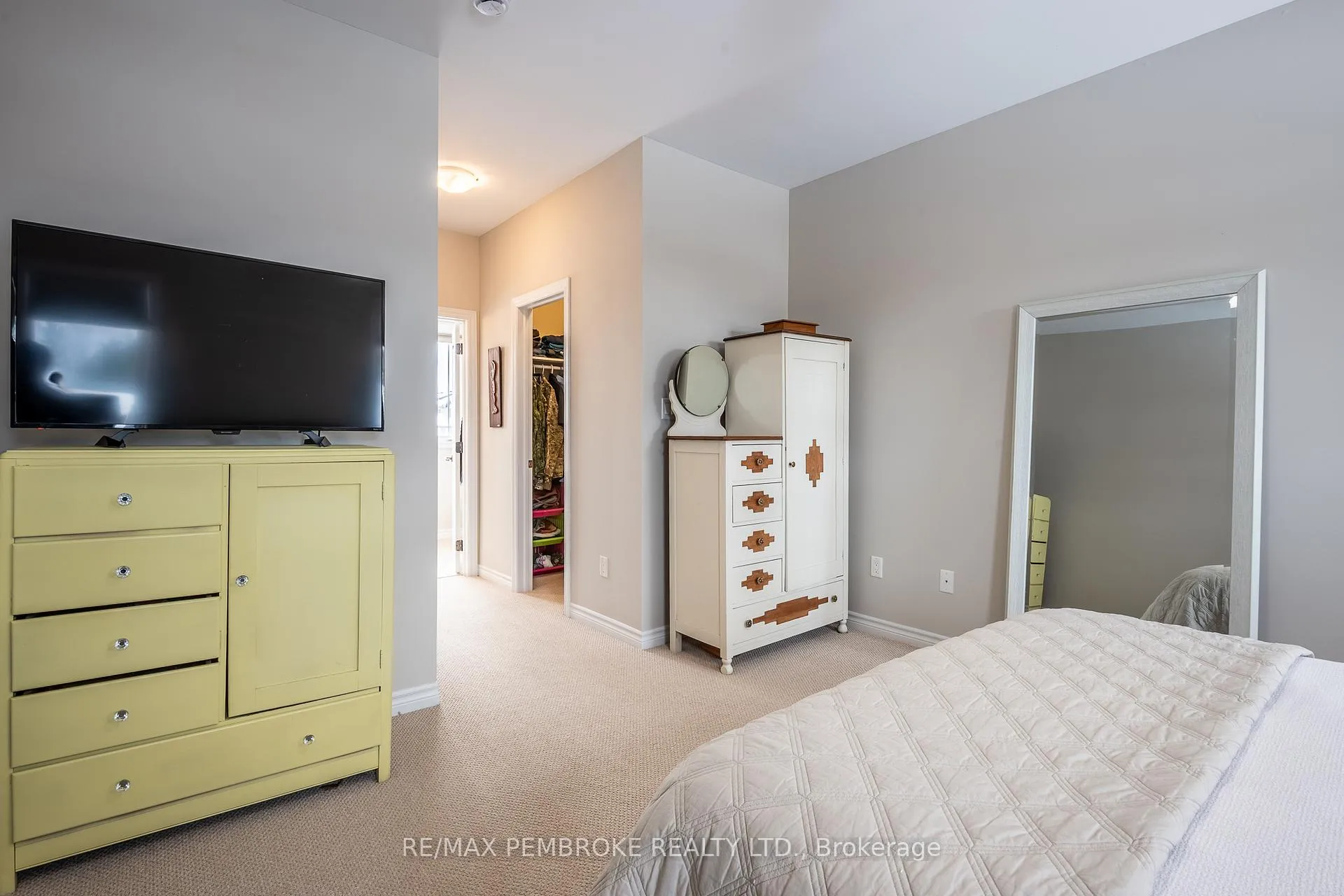 Photo 25 of 545 Gardner Crescent, Petawawa — HOMEH