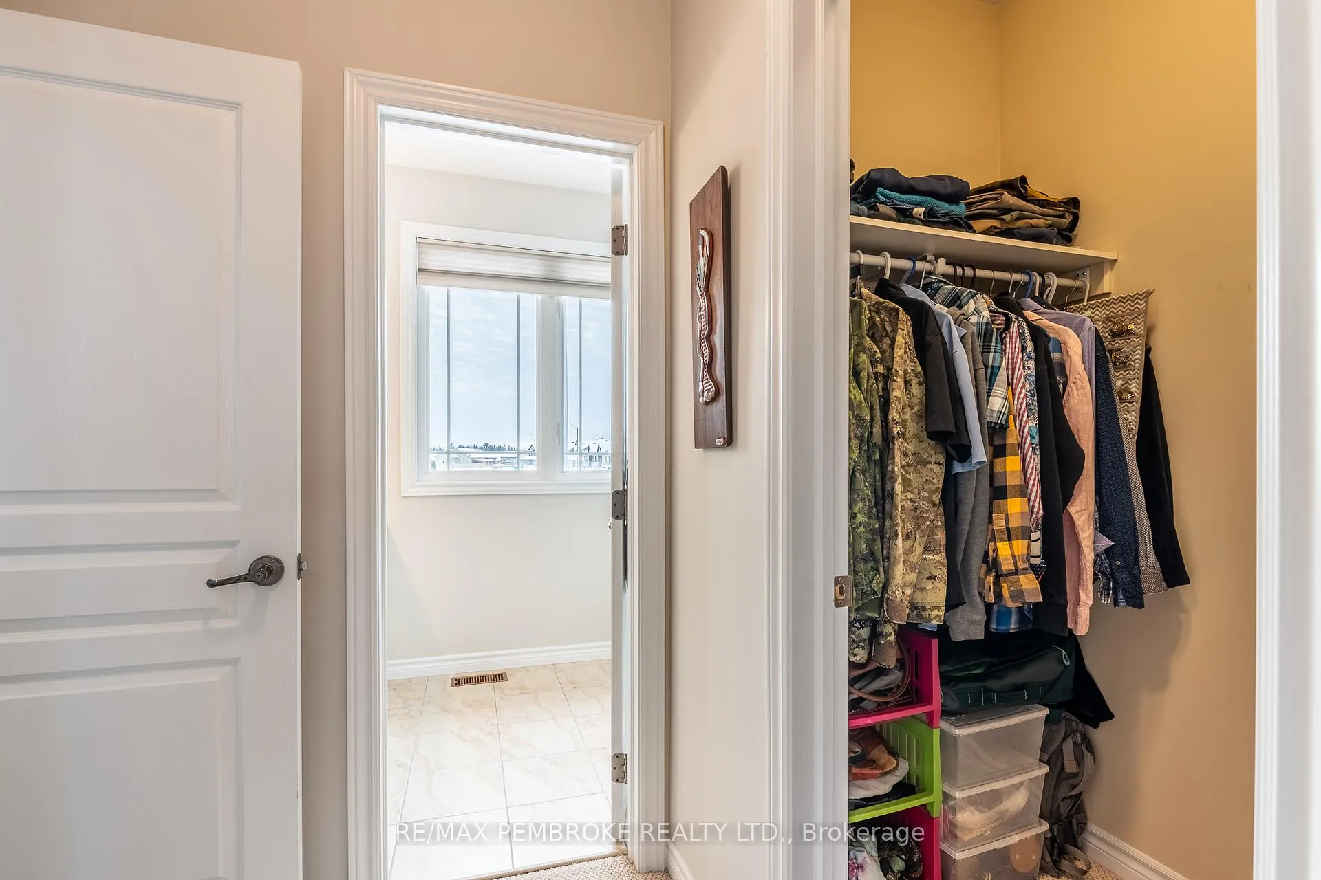 Photo 27 of 545 Gardner Crescent, Petawawa — HOMEH