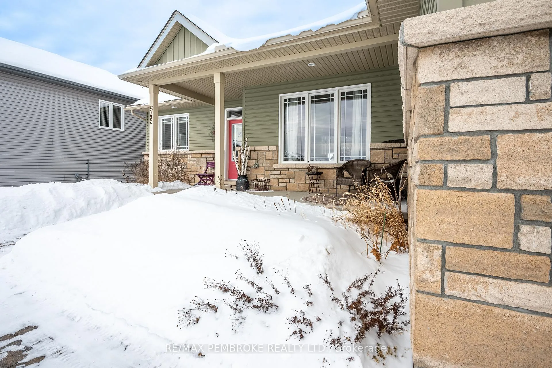 Photo 44 of 545 Gardner Crescent, Petawawa — HOMEH
