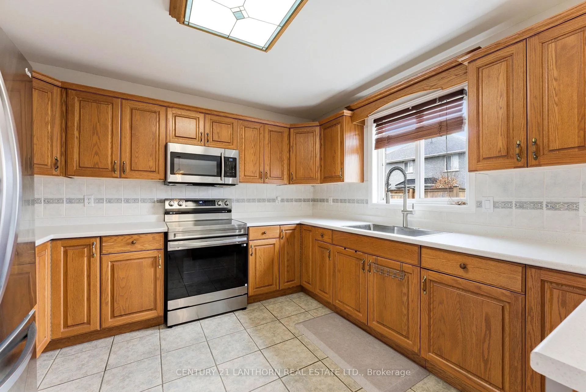 Photo 16 of 26 Linden Lane, Belleville, Belleville Ward — HOMEH