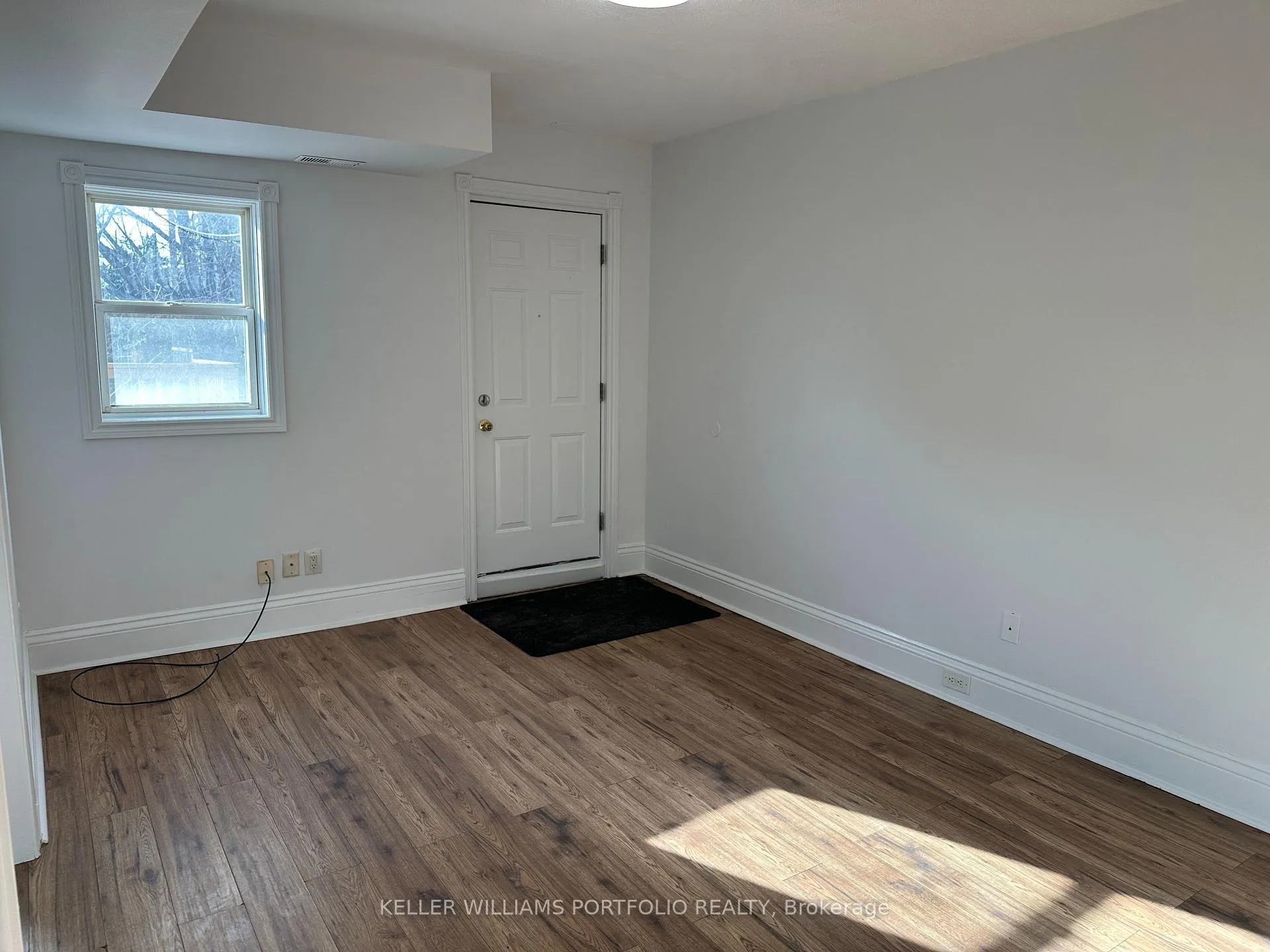 Photo 3 of 47 East Avenue N, Hamilton, Landsdale — HOMEH