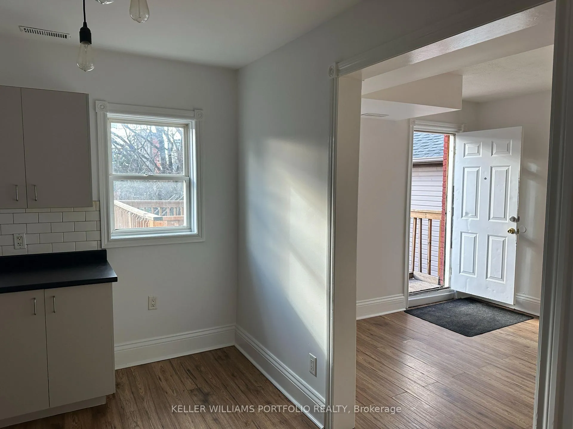Photo 7 of 47 East Avenue N, Hamilton, Landsdale — HOMEH