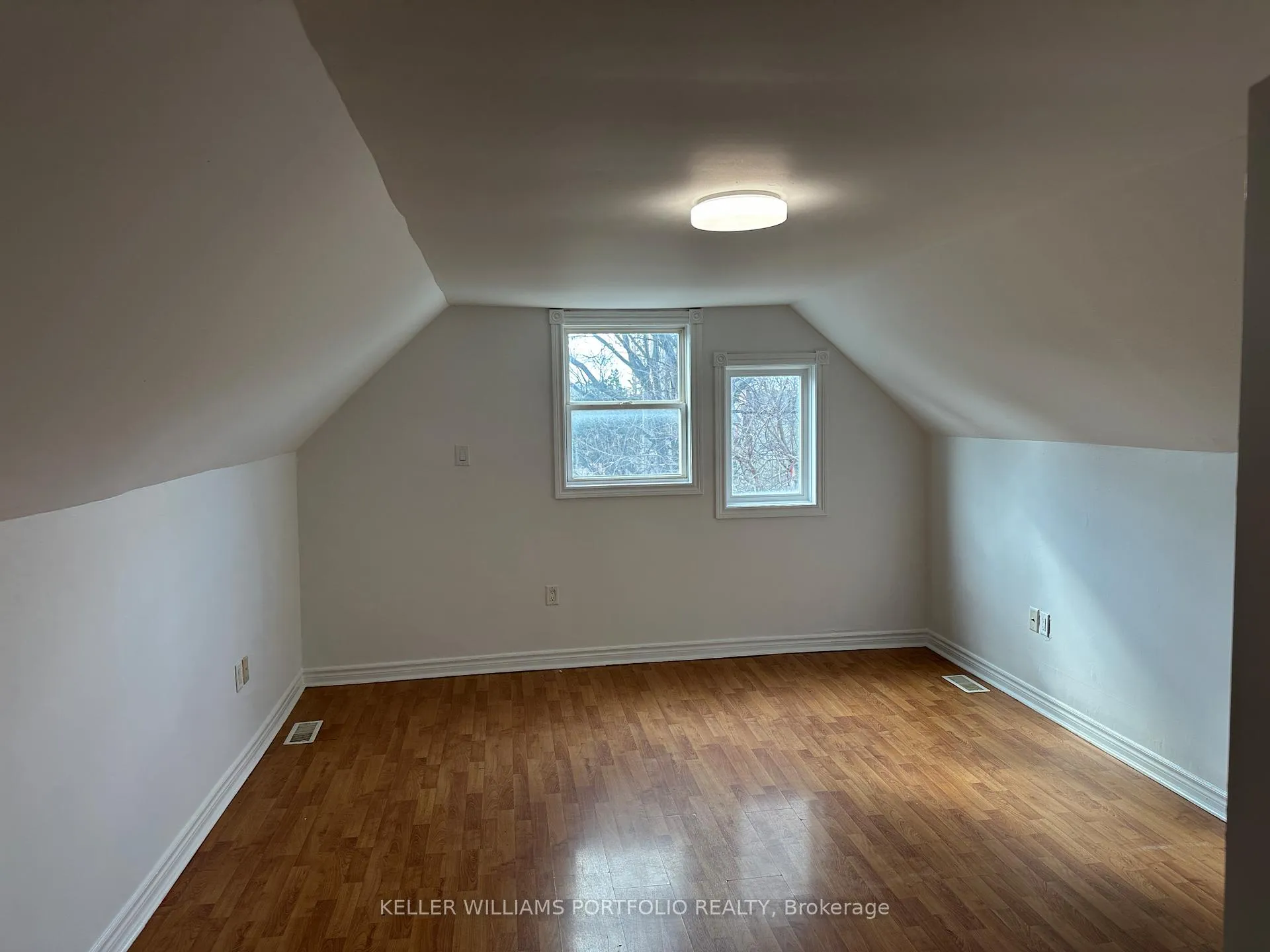 Photo 14 of 47 East Avenue N, Hamilton, Landsdale — HOMEH