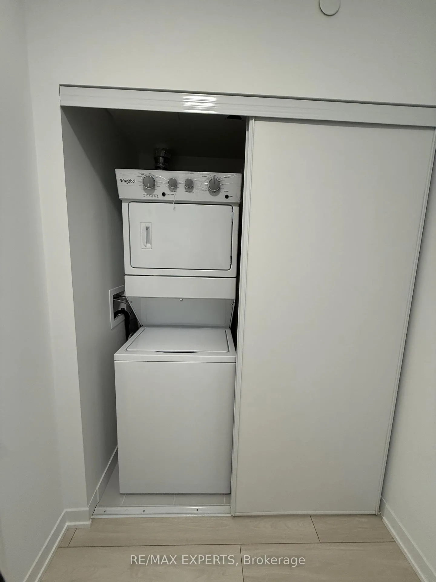 Photo 3 of Unit 229, 4878 Powers Common, Burlington, Alton — HOMEH