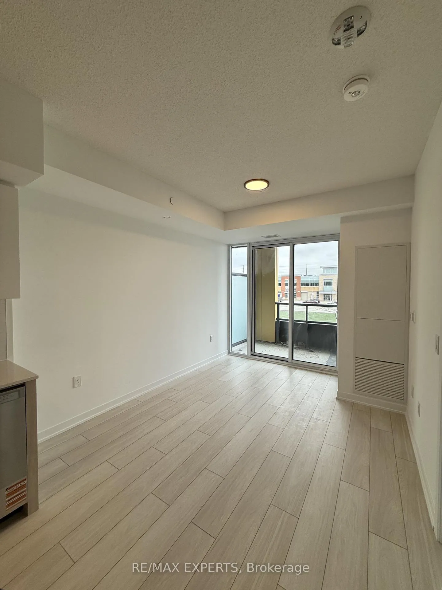 Photo 8 of Unit 229, 4878 Powers Common, Burlington, Alton — HOMEH