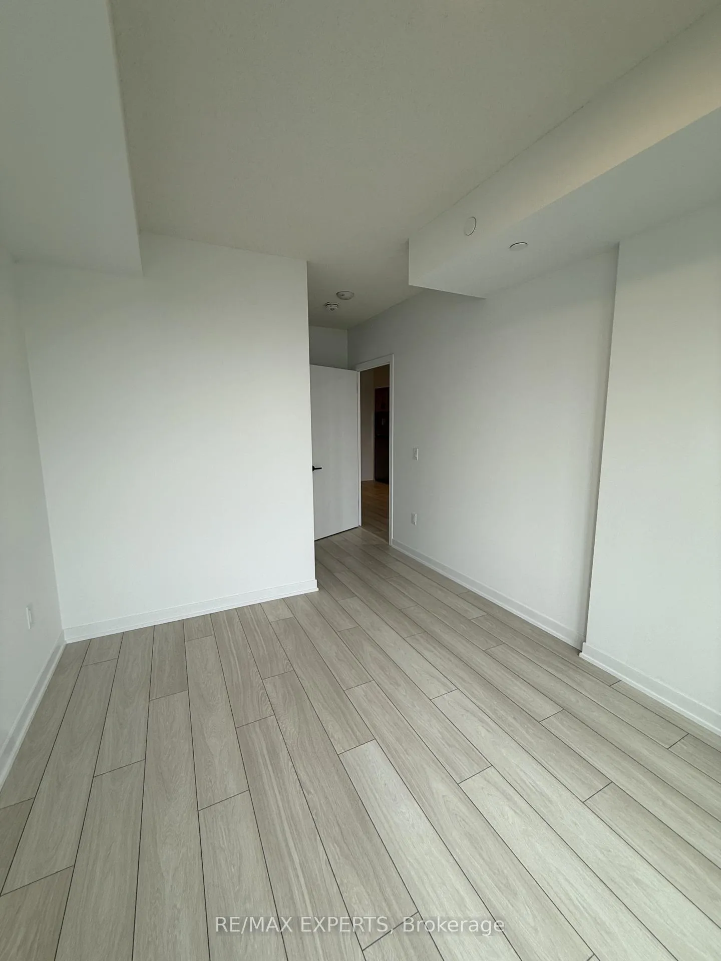 Photo 12 of Unit 229, 4878 Powers Common, Burlington, Alton — HOMEH