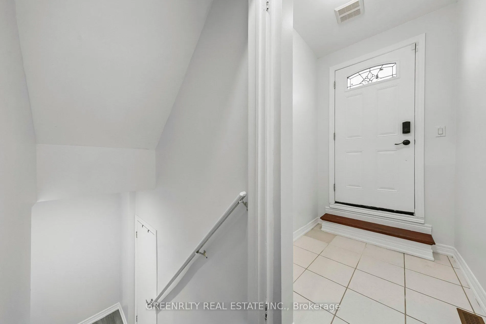 Photo 10 of Unit Basement, 124 Harbourtown Crescent, Brampton, Madoc — HOMEH