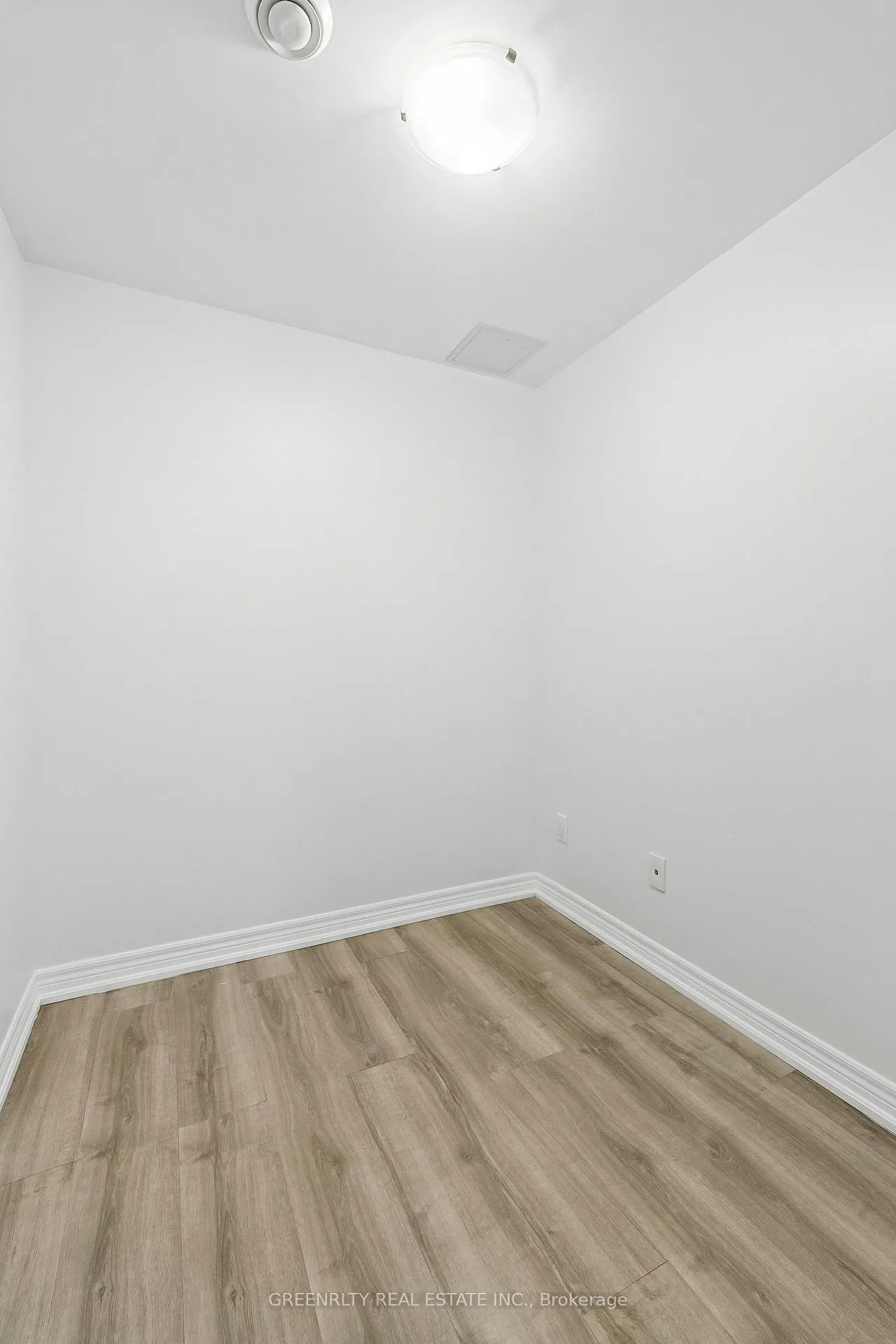Photo 30 of Unit Basement, 124 Harbourtown Crescent, Brampton, Madoc — HOMEH