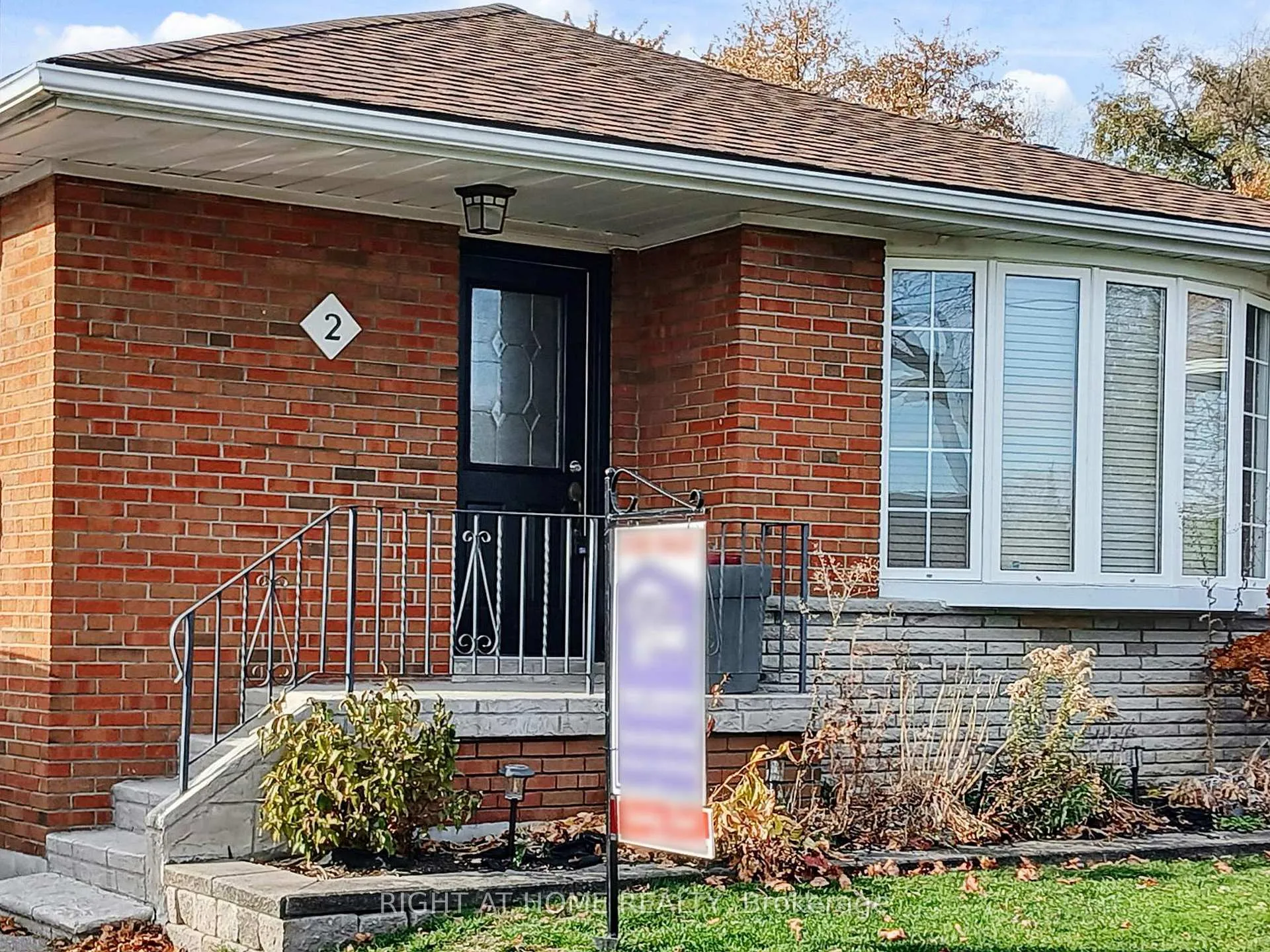 Photo 1 of 2 Barnes Crescent, Scarborough, Woburn — HOMEH