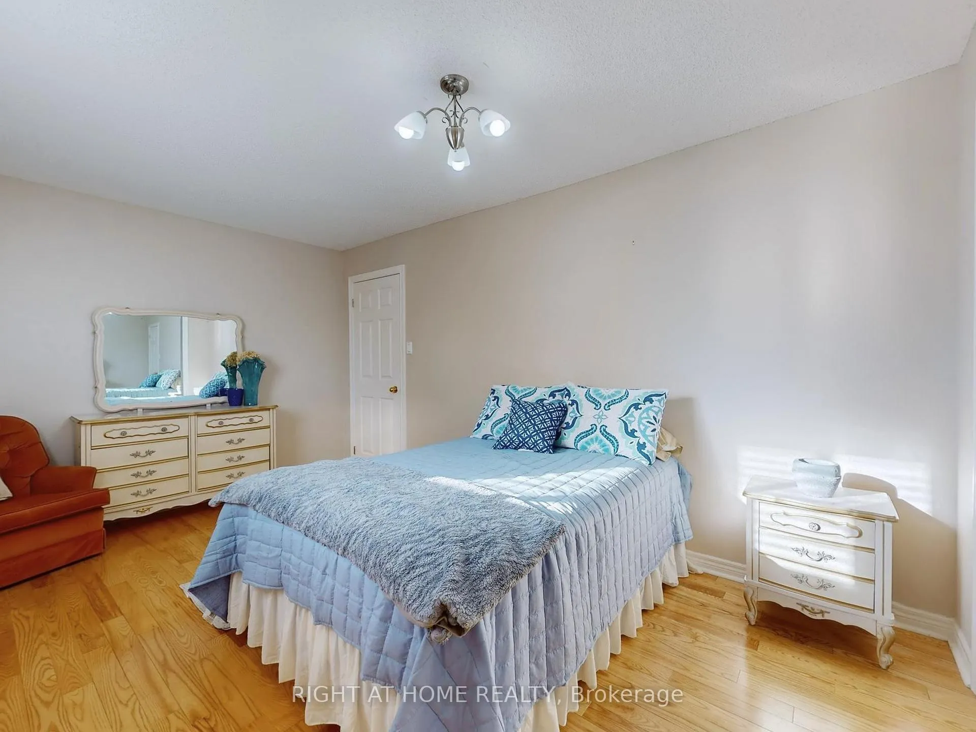 Photo 26 of 2 Barnes Crescent, Scarborough, Woburn — HOMEH