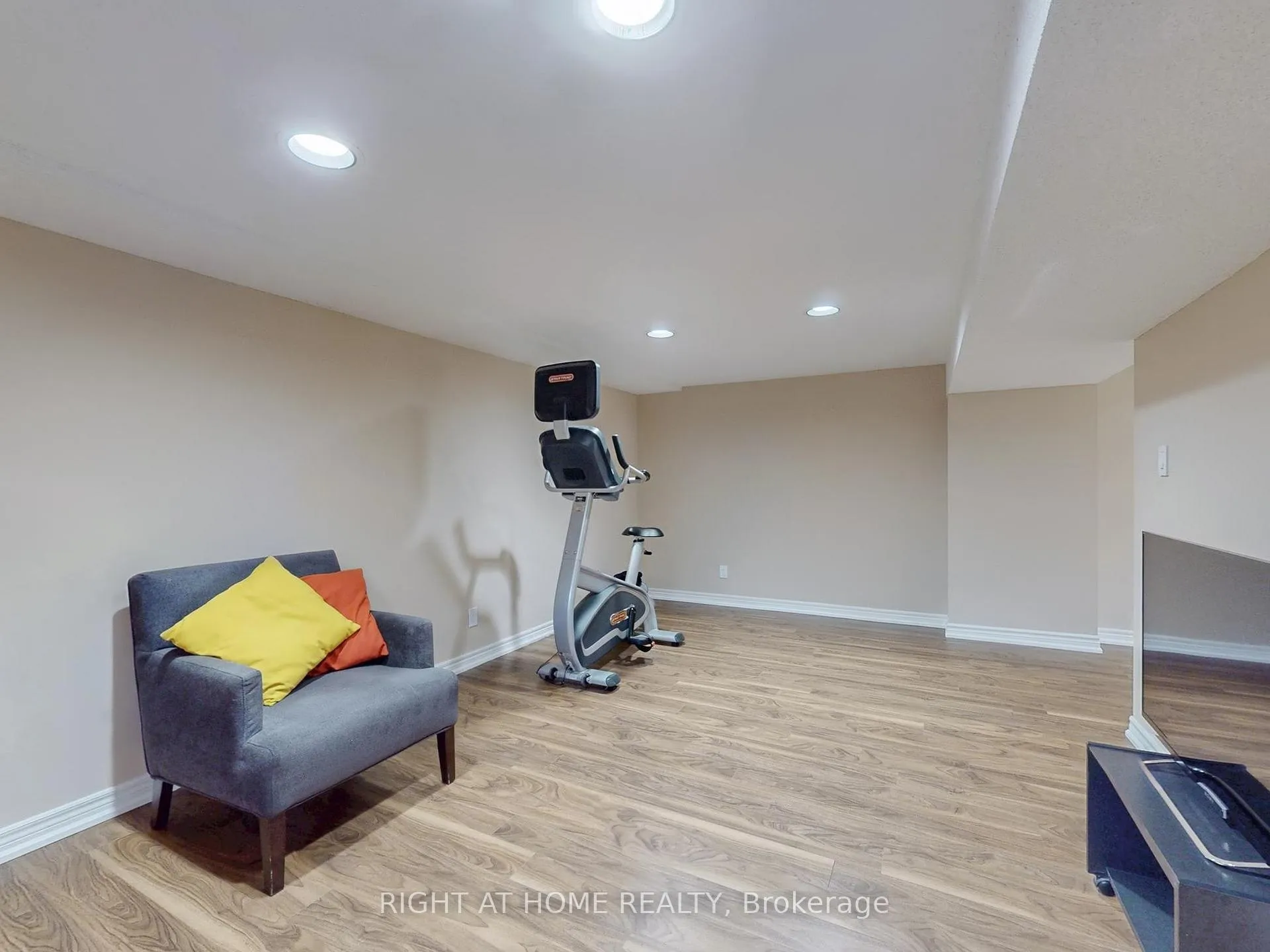 Photo 42 of 2 Barnes Crescent, Scarborough, Woburn — HOMEH