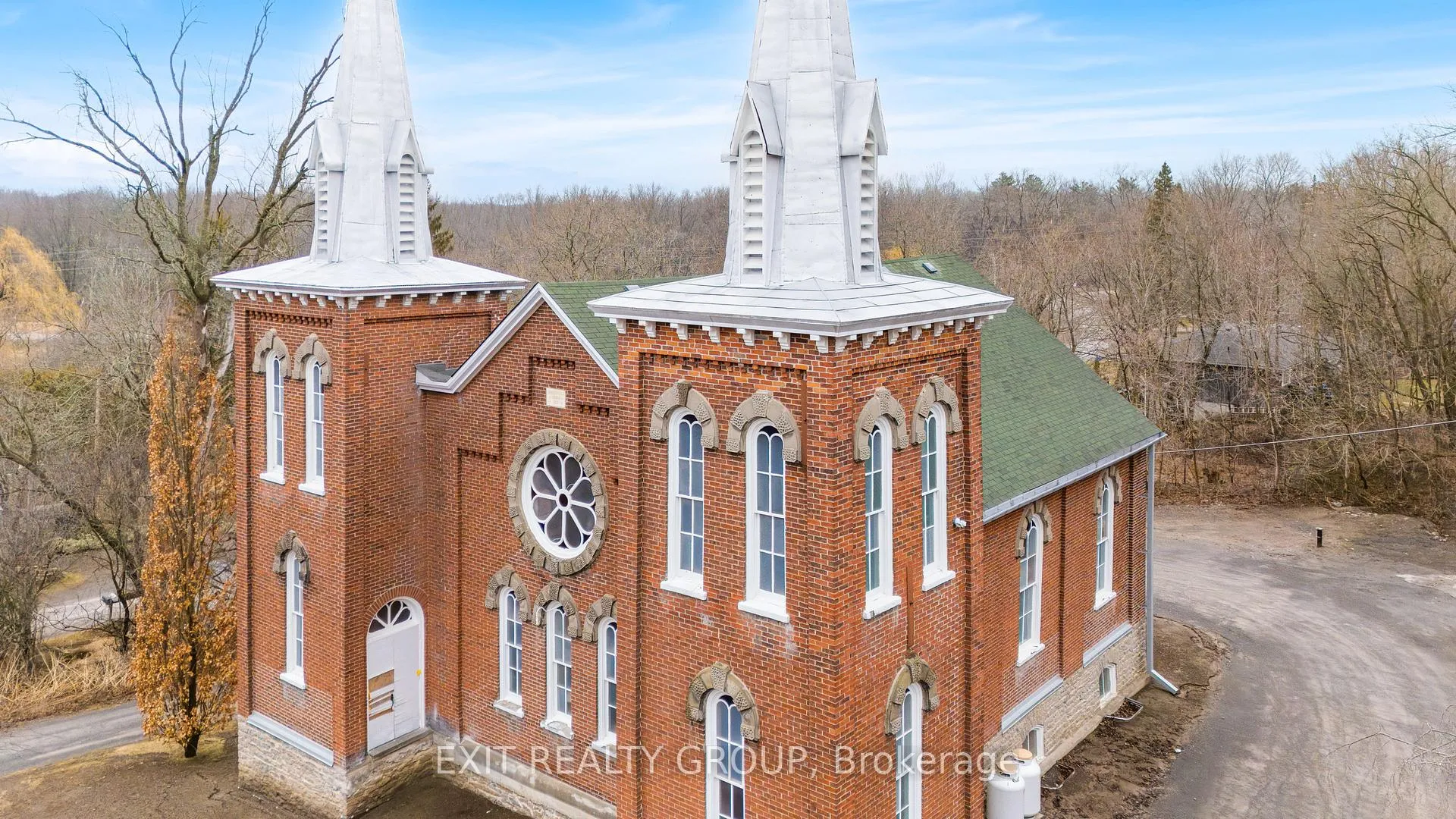 Photo 10 of 44 Union Road, Prince Edward County, Picton Ward — HOMEH