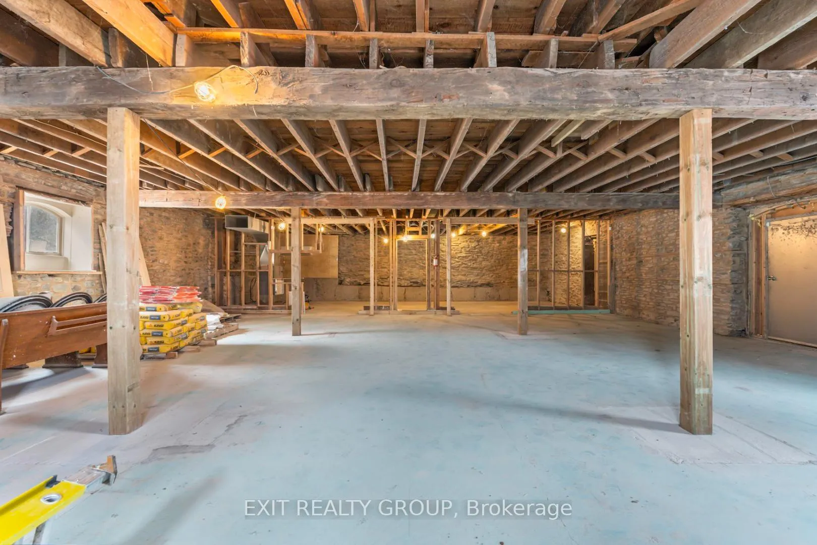 Photo 28 of 44 Union Road, Prince Edward County, Picton Ward — HOMEH