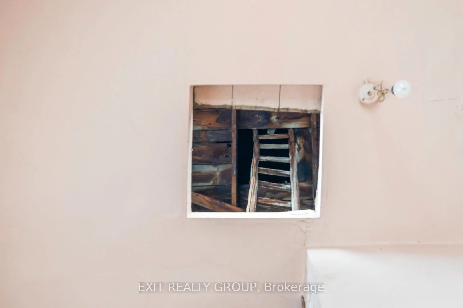 Photo 32 of 44 Union Road, Prince Edward County, Picton Ward — HOMEH