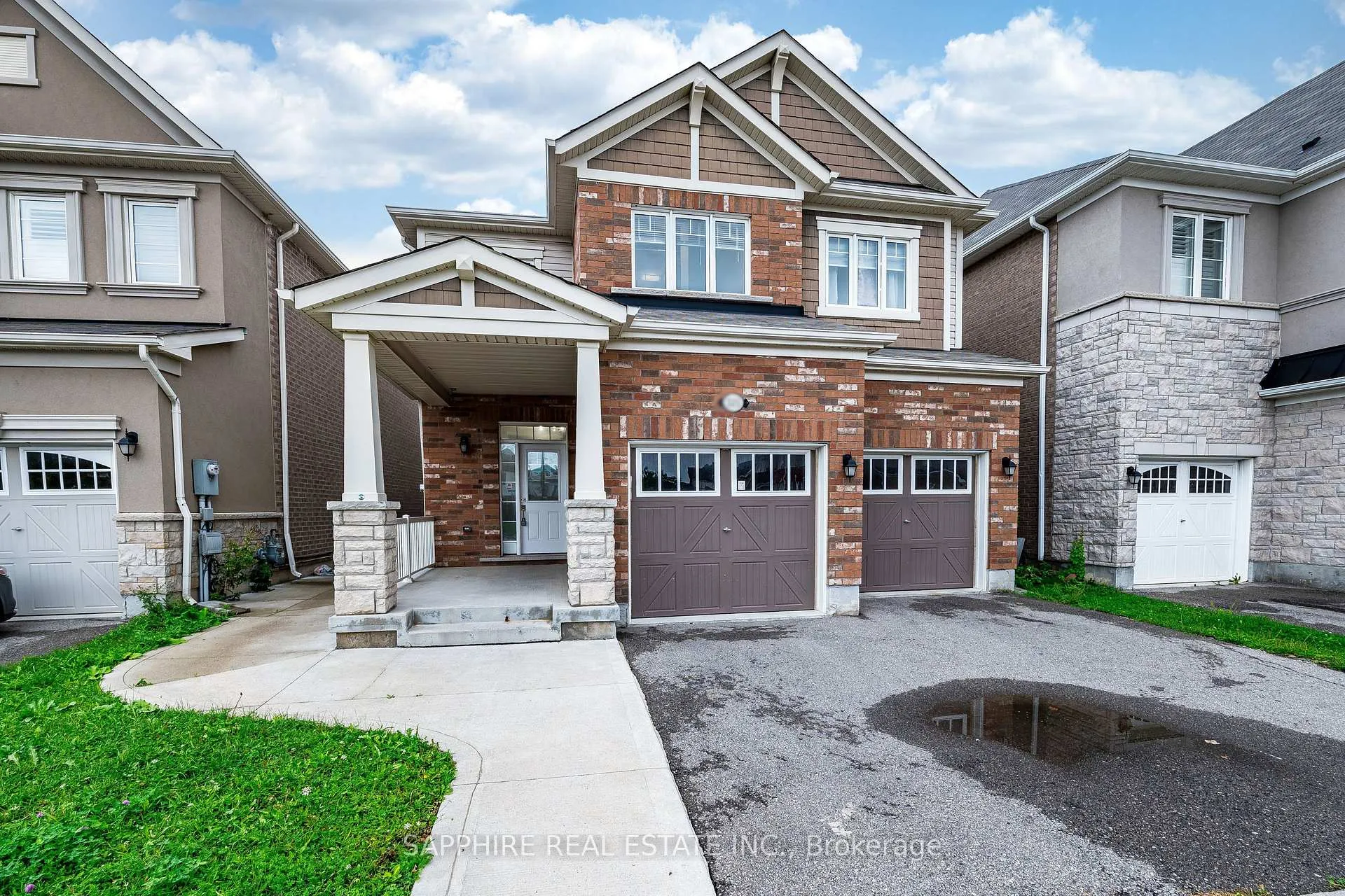Front of 325 Trudeau Drive E