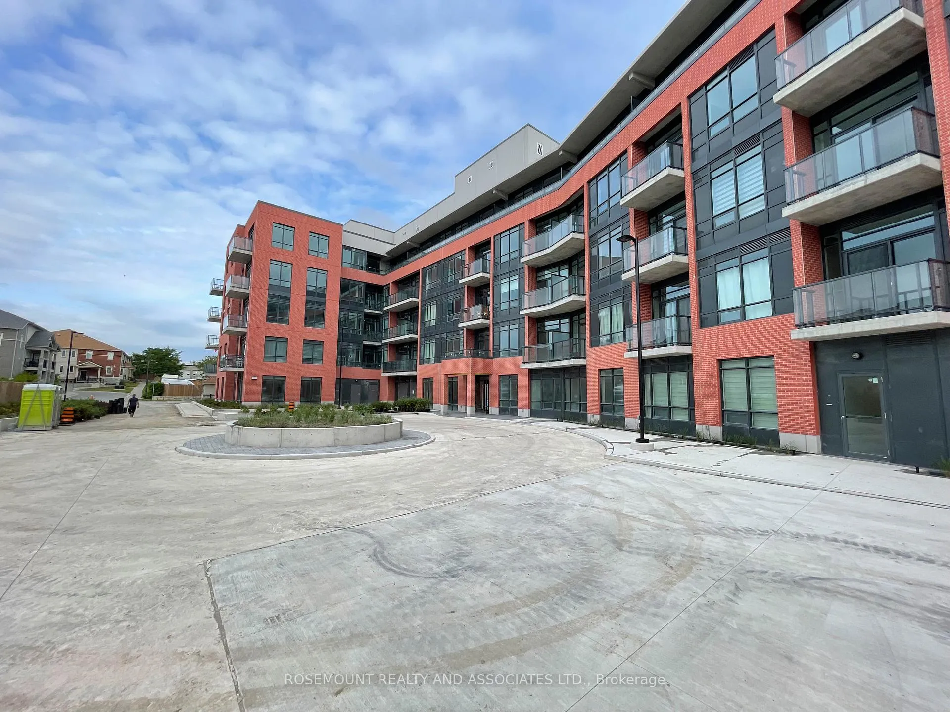 Photo 1 of Unit 109, 1010 Dundas Street E, Whitby, Pringle Creek — HOMEH