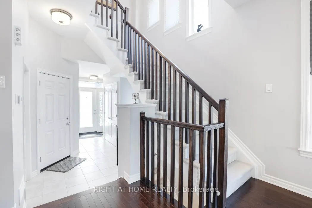 Photo 6 of 895 Antonio Farley Street, Ottawa, Camelot — HOMEH