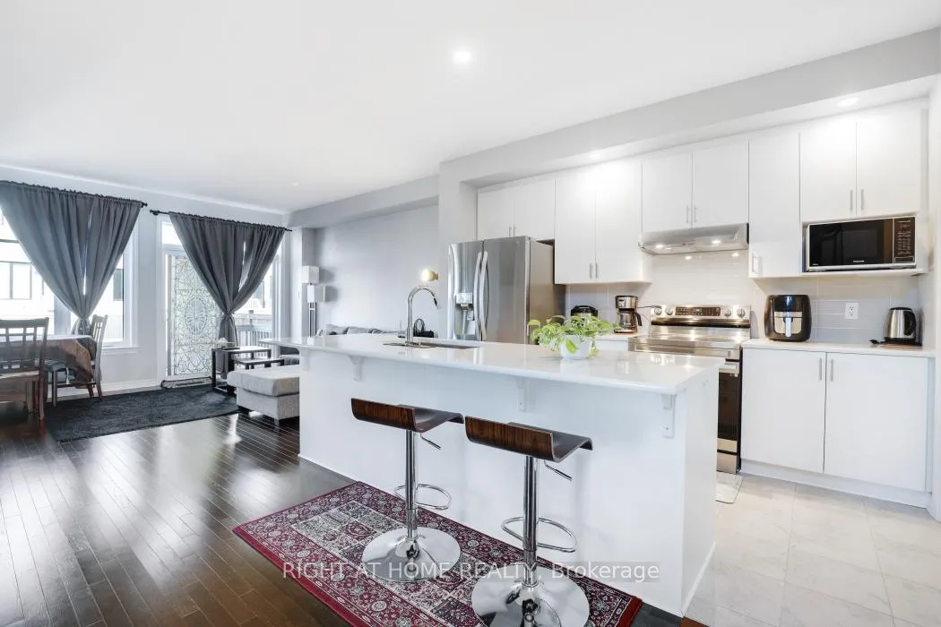 Photo 7 of 895 Antonio Farley Street, Ottawa, Camelot — HOMEH