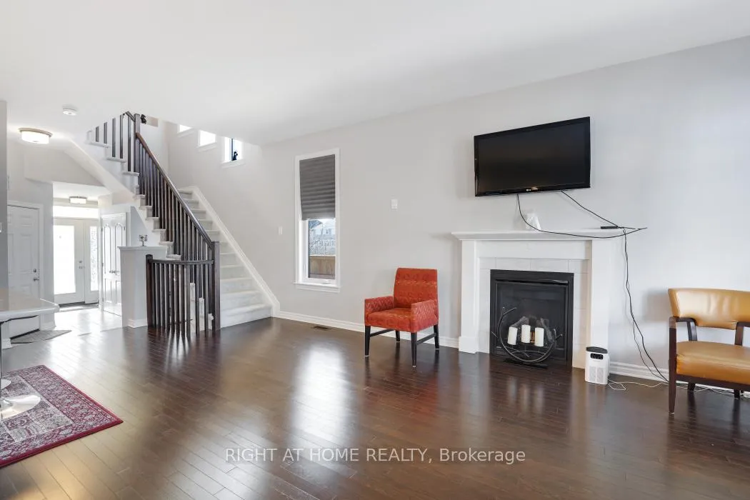 Photo 11 of 895 Antonio Farley Street, Ottawa, Camelot — HOMEH