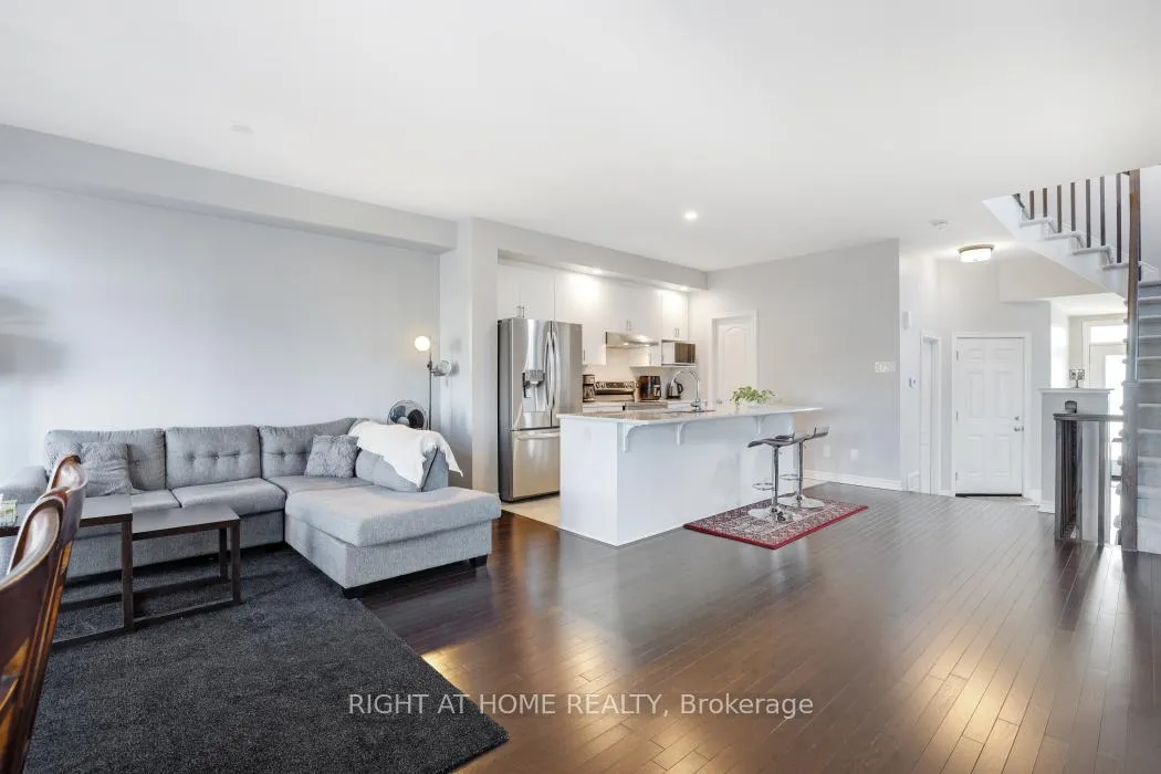 Photo 13 of 895 Antonio Farley Street, Ottawa, Camelot — HOMEH