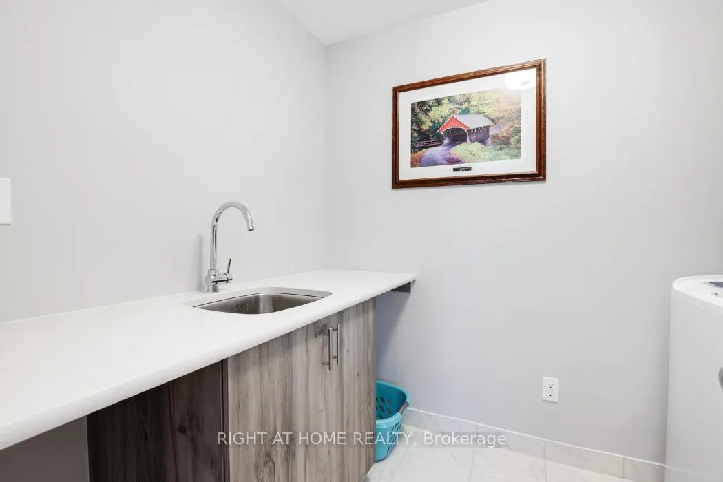 Photo 20 of 895 Antonio Farley Street, Ottawa, Camelot — HOMEH