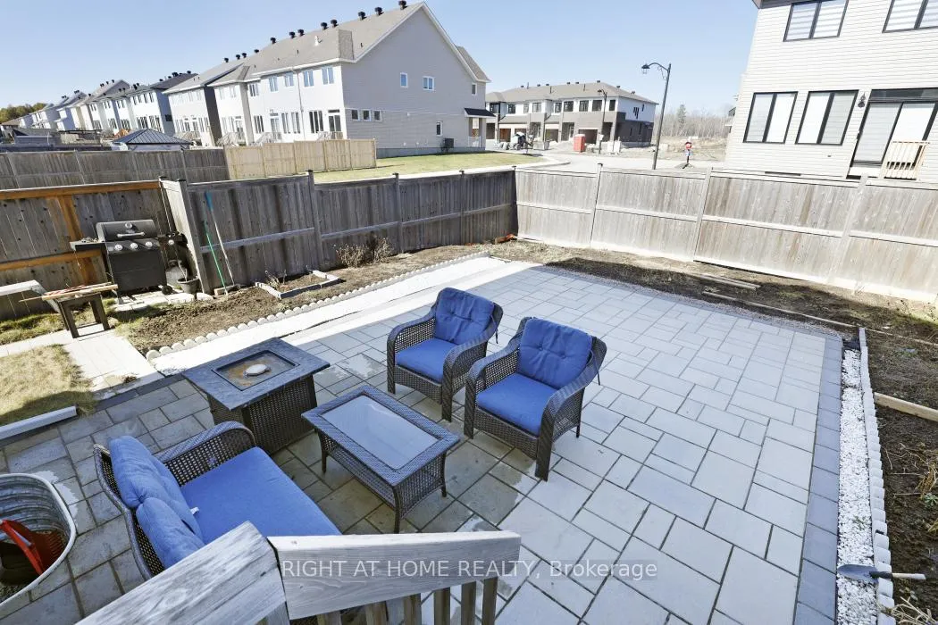 Photo 25 of 895 Antonio Farley Street, Ottawa, Camelot — HOMEH