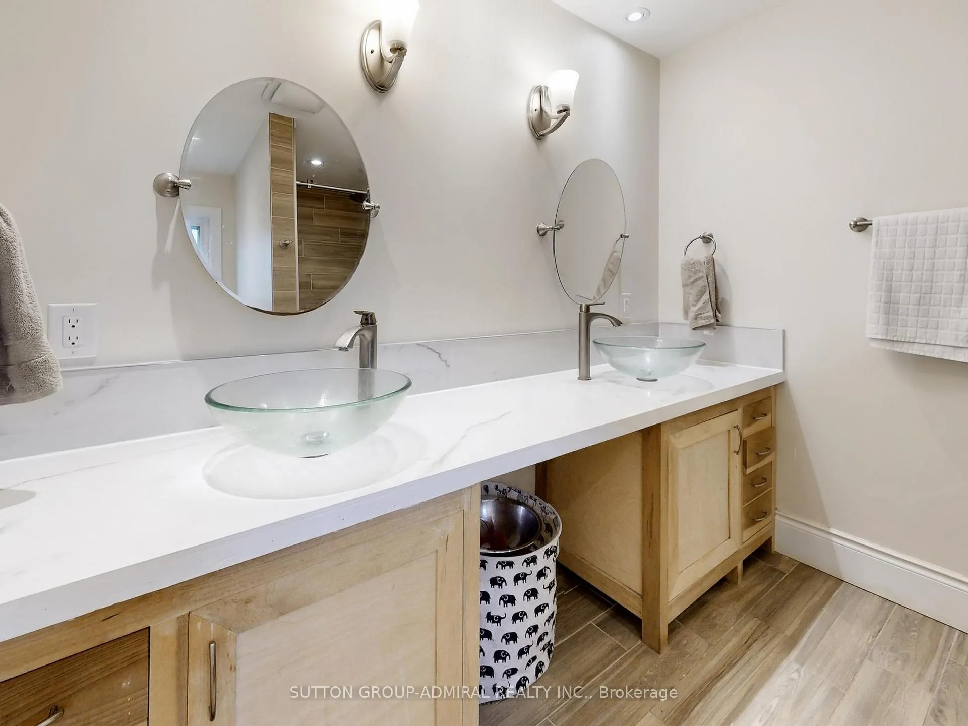 Photo 16 of 128 Sutherland Avenue, Oshawa, O'Neill — HOMEH