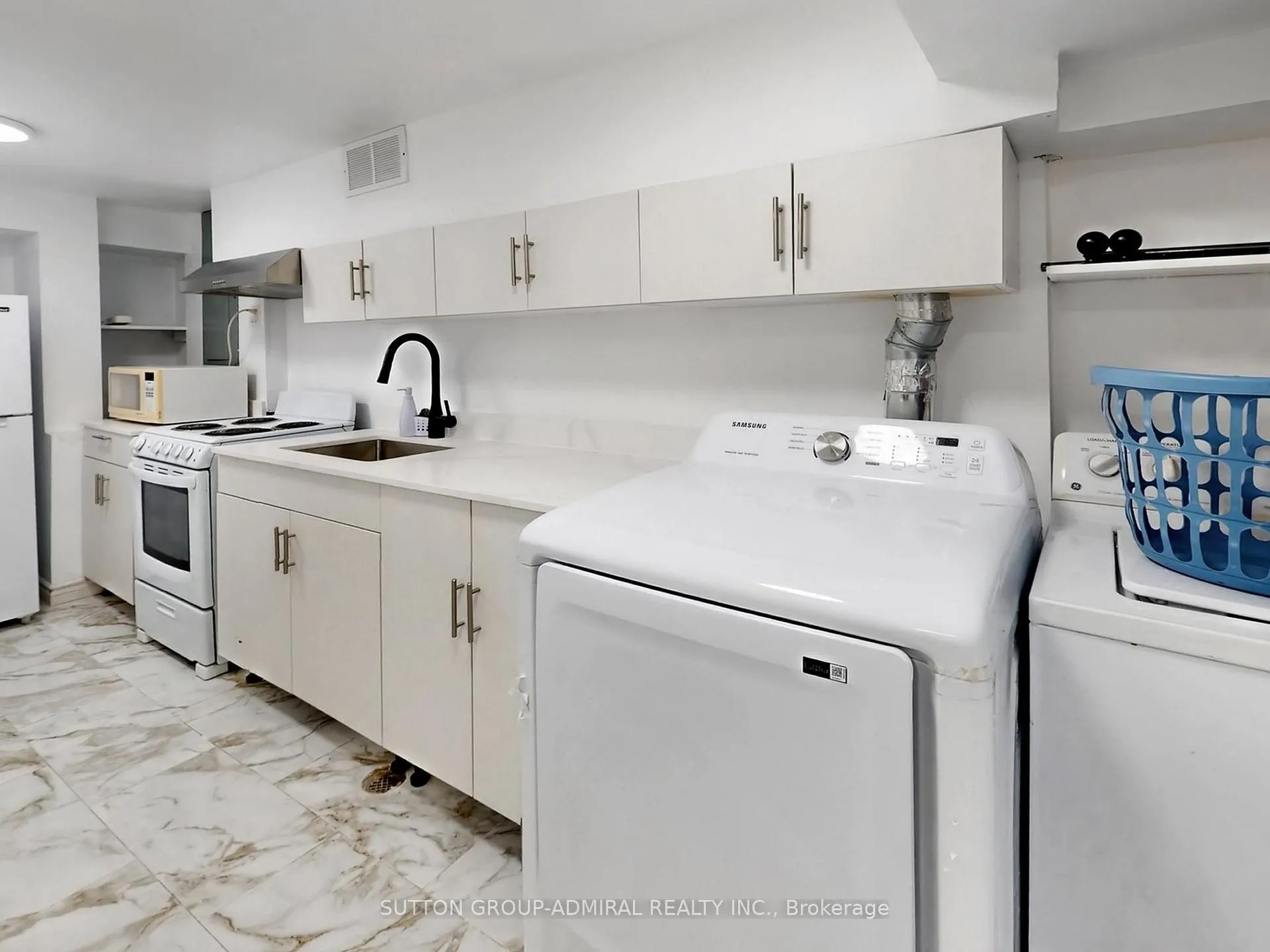 Photo 26 of 128 Sutherland Avenue, Oshawa, O'Neill — HOMEH