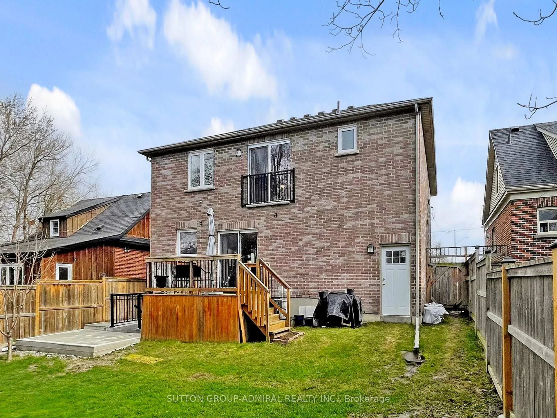 Photo 32 of 128 Sutherland Avenue, Oshawa, O'Neill — HOMEH