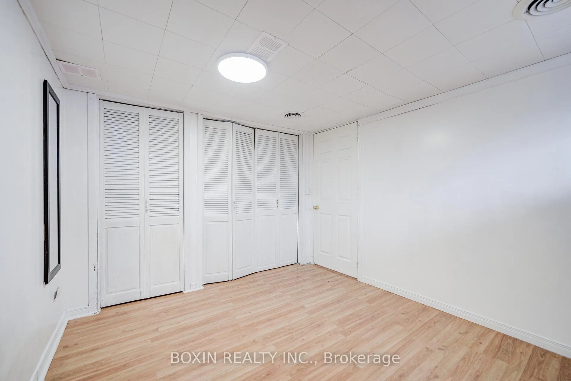 Photo 15 of 31 Tremely Crescent, Scarborough, Eglinton East — HOMEH