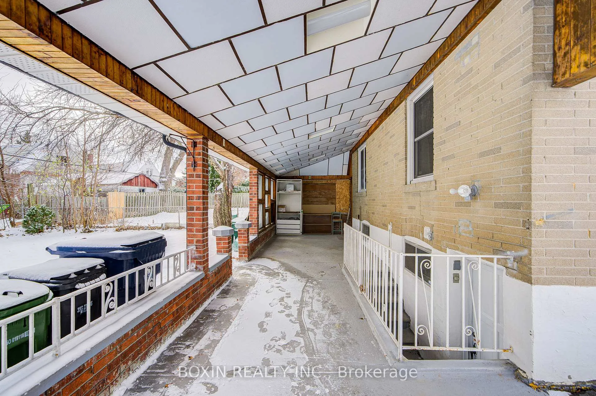 Photo 20 of 31 Tremely Crescent, Scarborough, Eglinton East — HOMEH