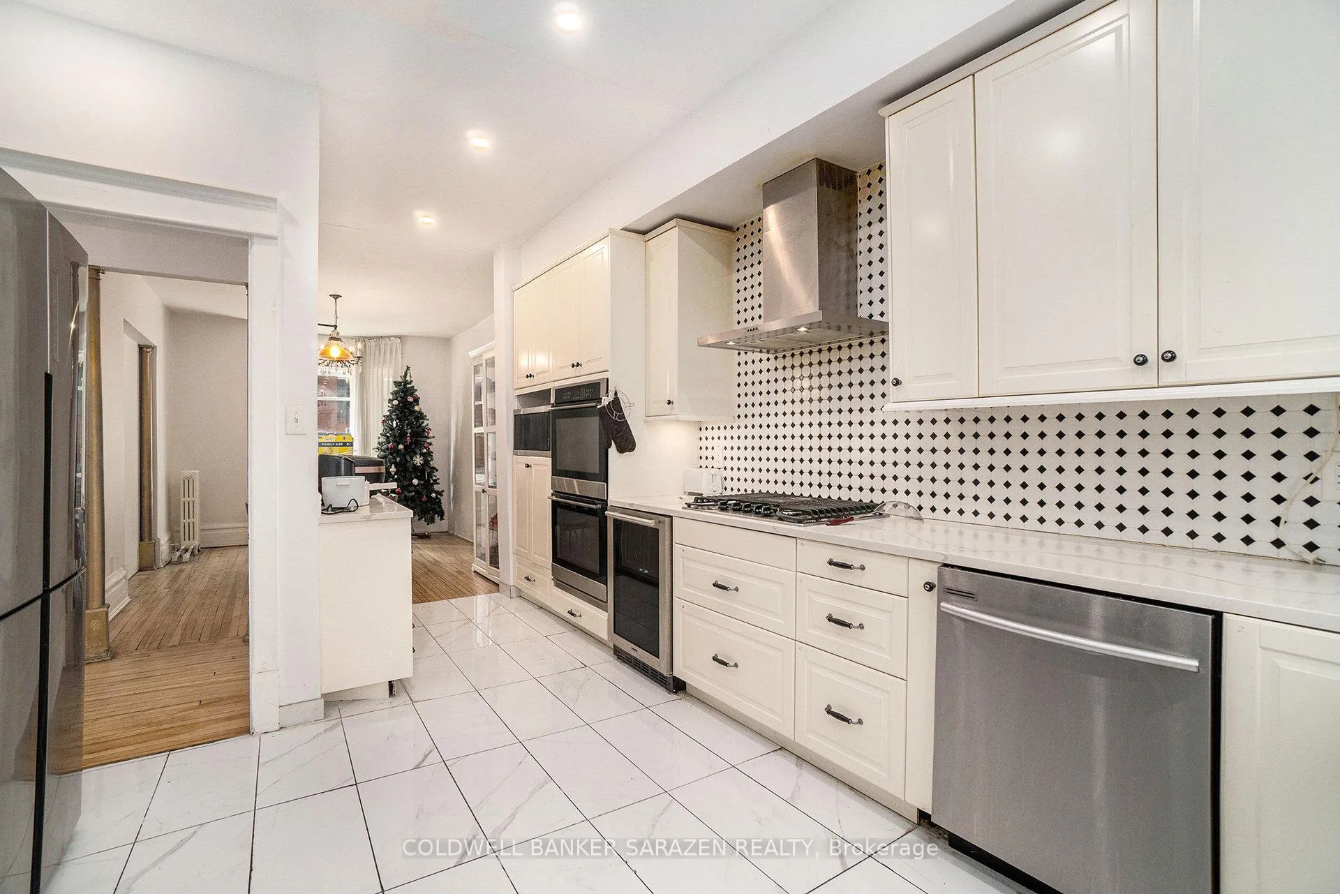 Photo 3 of 199 Cobourg Street, Ottawa, Sandy Hill — HOMEH