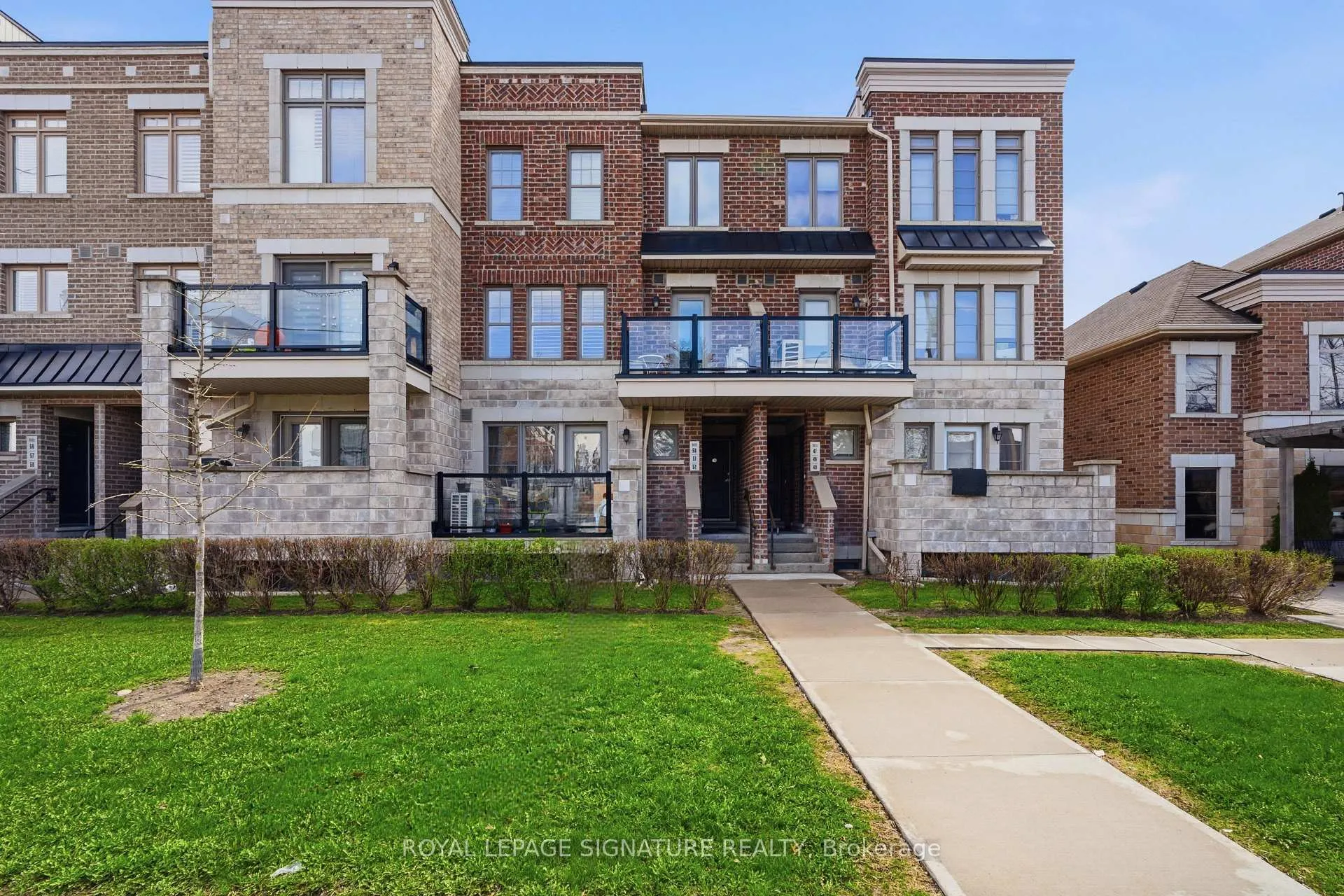 Front of Unit 50, 2315 Sheppard Avenue W