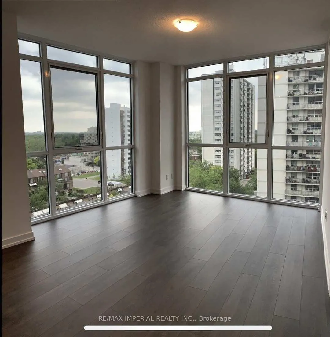 Photo 4 of Unit 914, 125 Redpath Avenue, Toronto, Mount Pleasant West — HOMEH